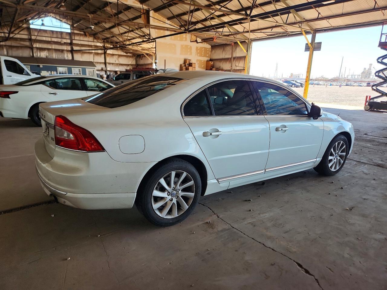 2015 Volvo S80, Premier