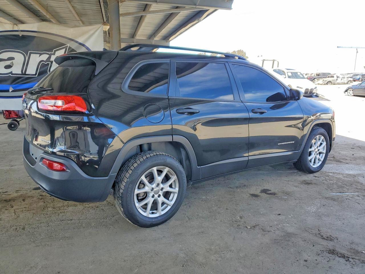 2016 Jeep Cherokee, Sport