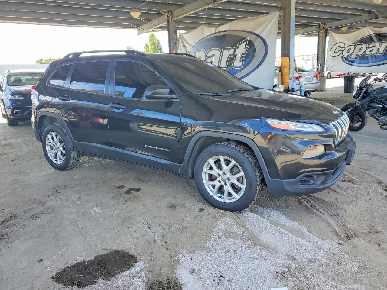 2016 Jeep Cherokee, Sport