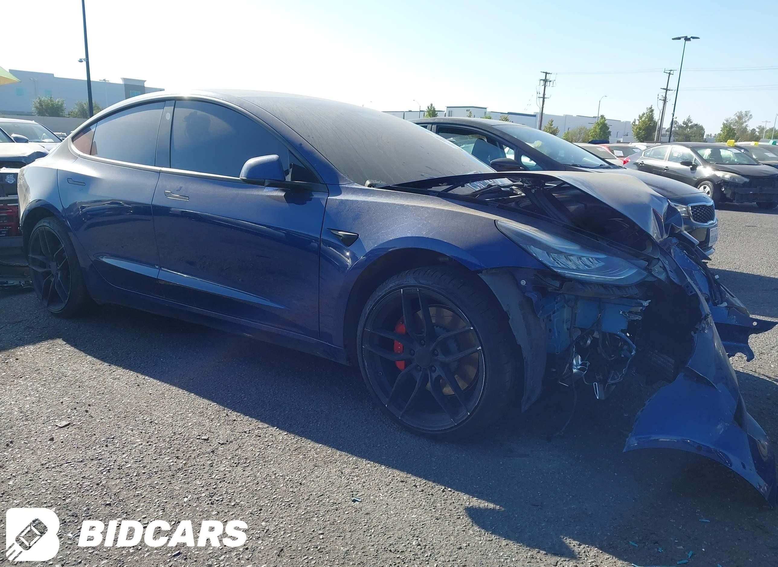 2020 Tesla Model 3, Performan...