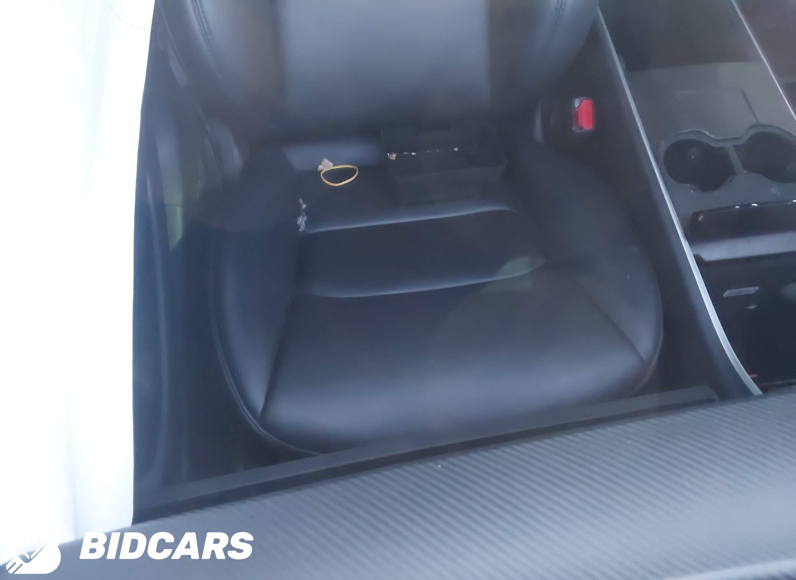 2020 Tesla Model 3, Performan...