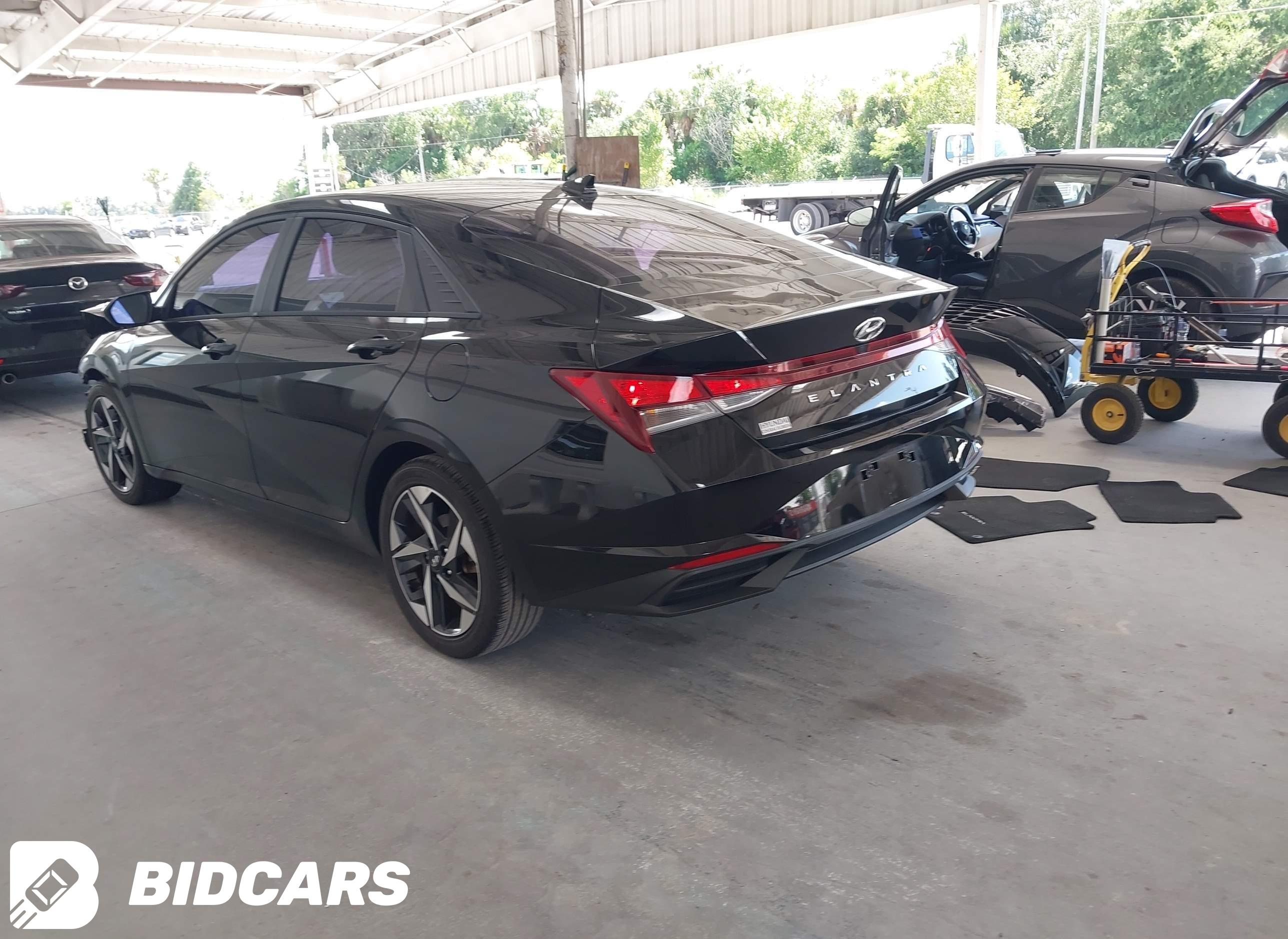 2023 Hyundai Elantra, Sel