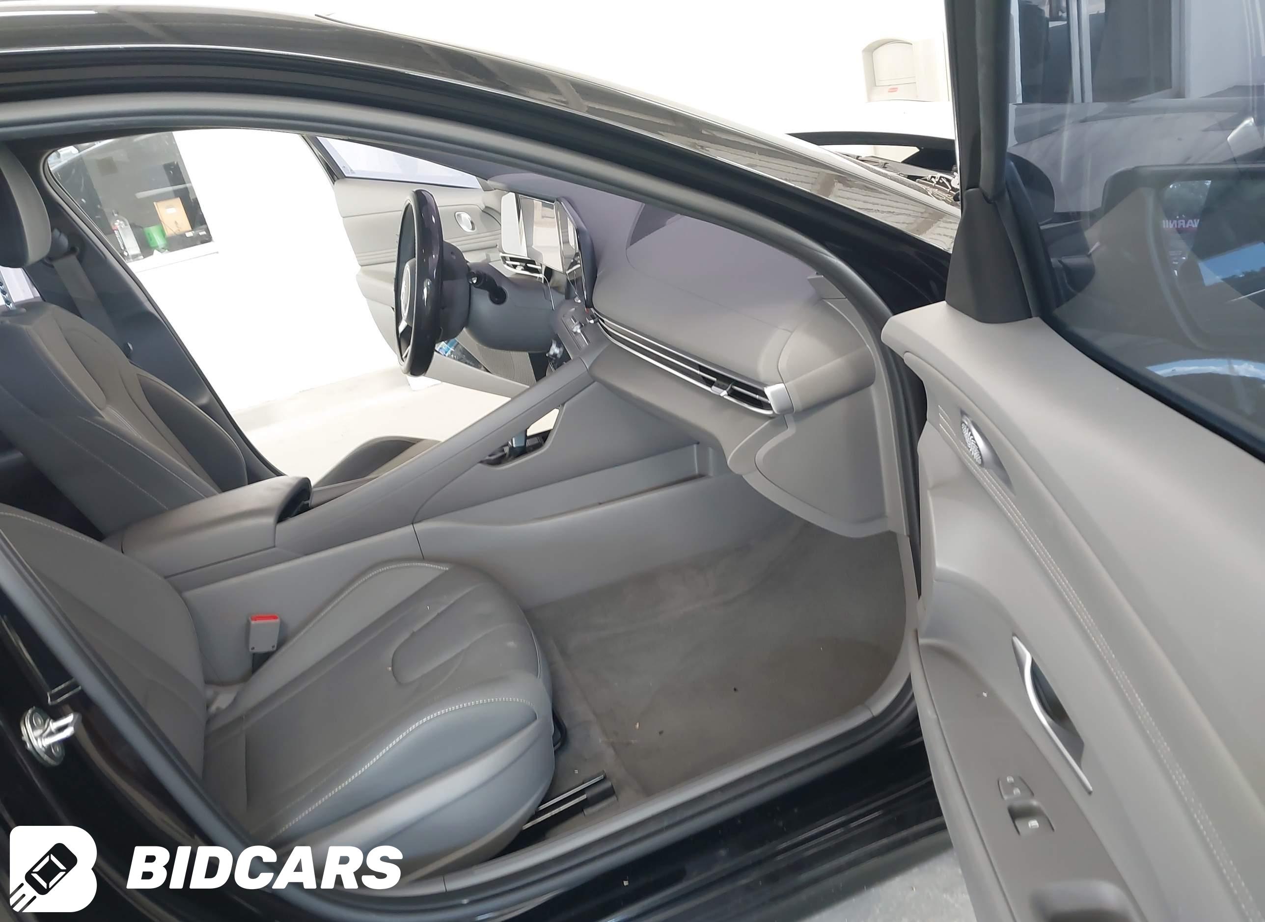 2023 Hyundai Elantra, Sel
