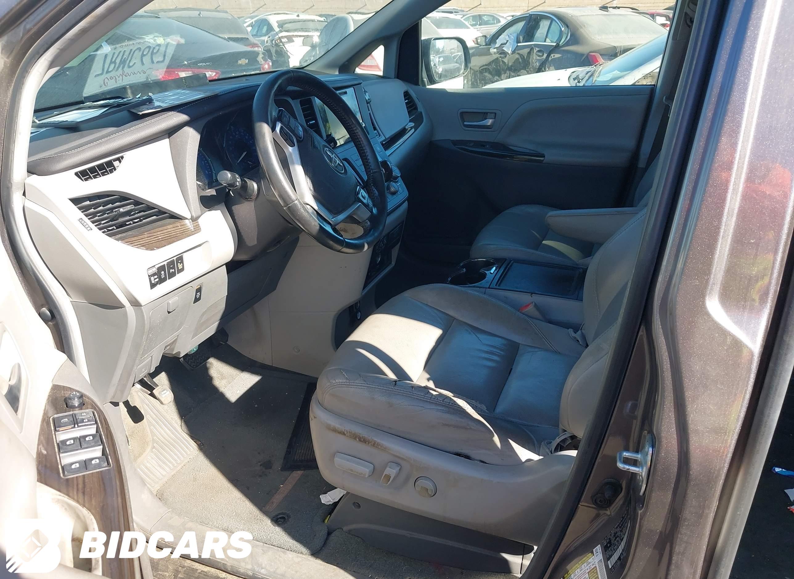 2015 Toyota Sienna, Xle Premi...