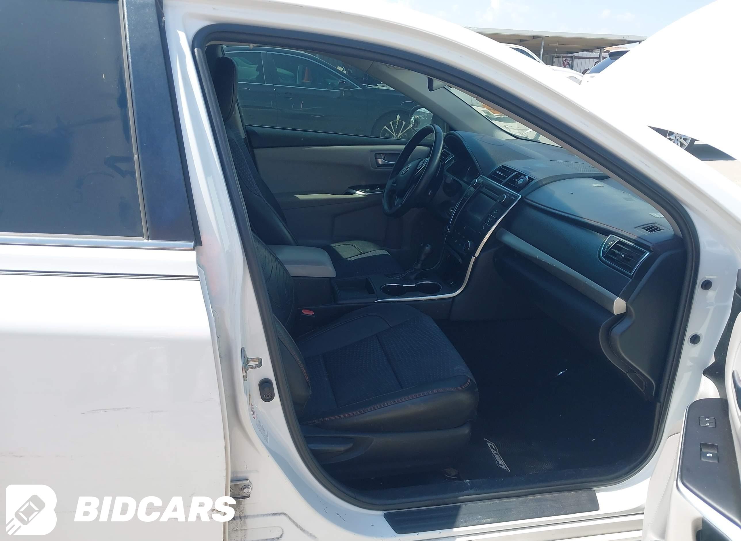 2017 Toyota Camry, SE