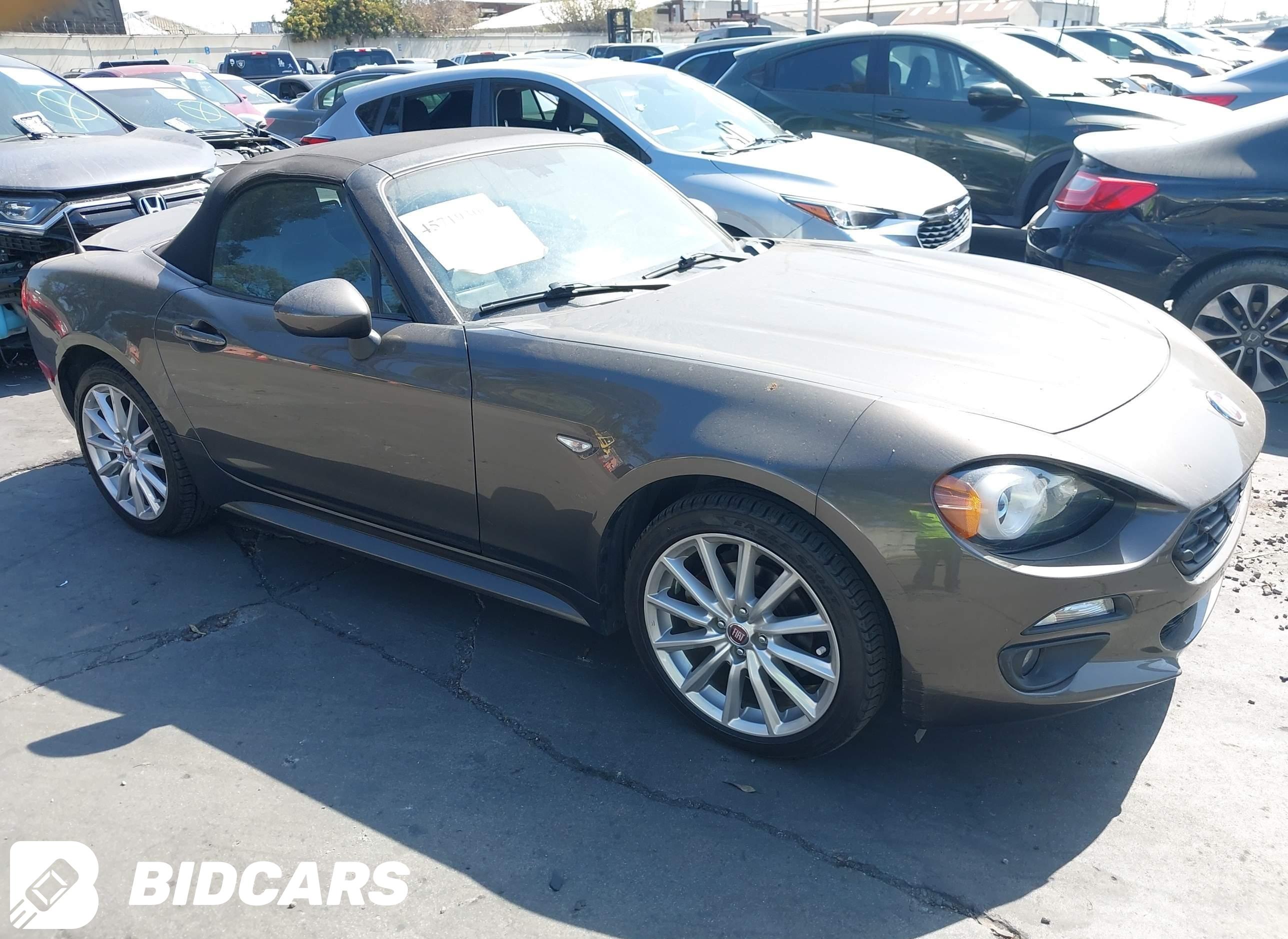 2017 Fiat 124 Spider, Lusso