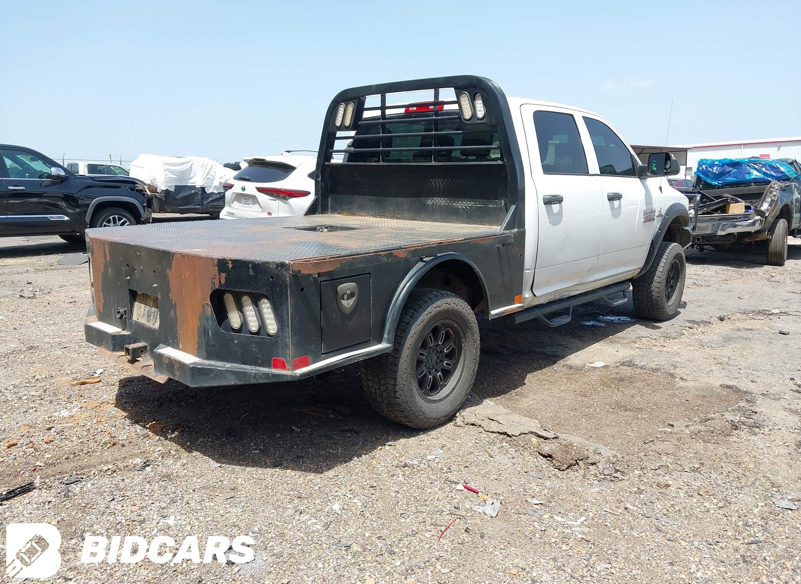 2018 RAM 2500, Tradesman  4X4...