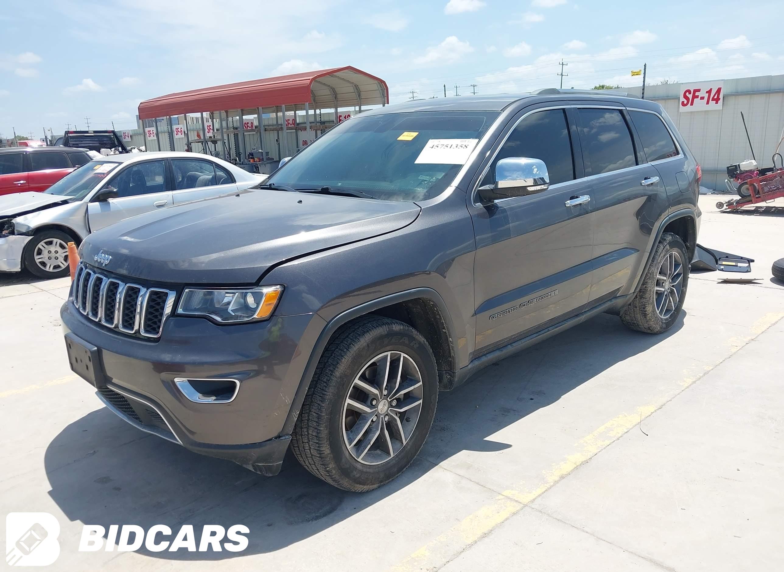 2019 Jeep Cherokee, Latitude...