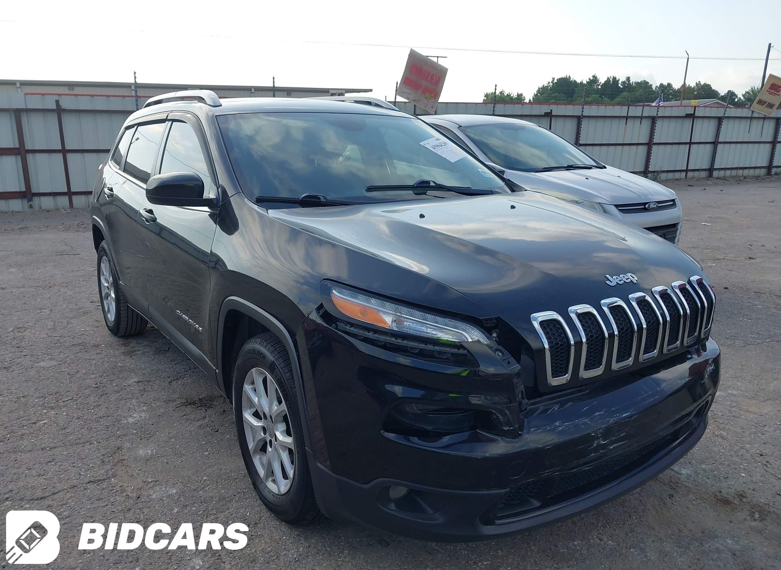 2016 Jeep Cherokee, Latitude