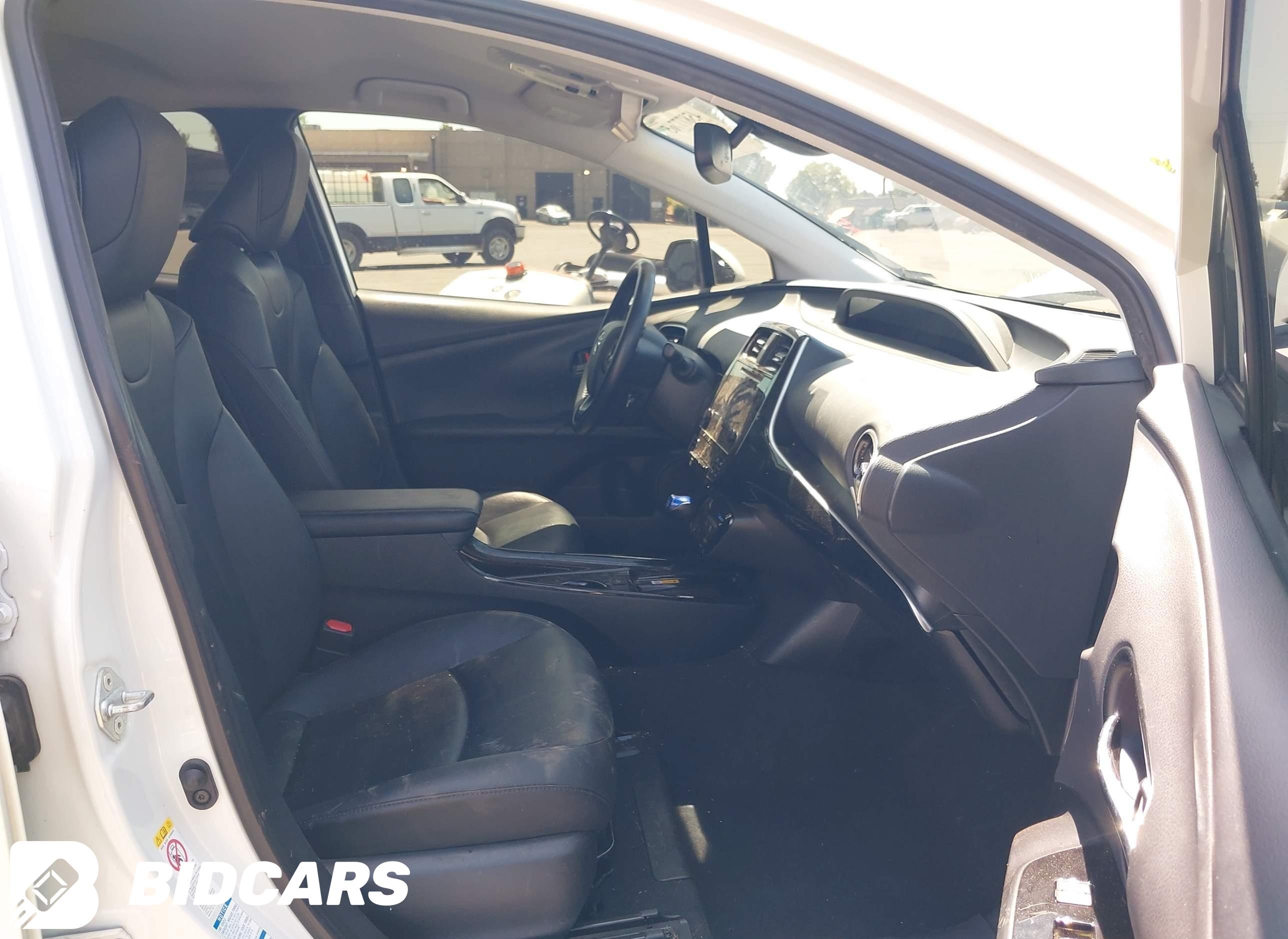 2019 Toyota Prius, Xle
