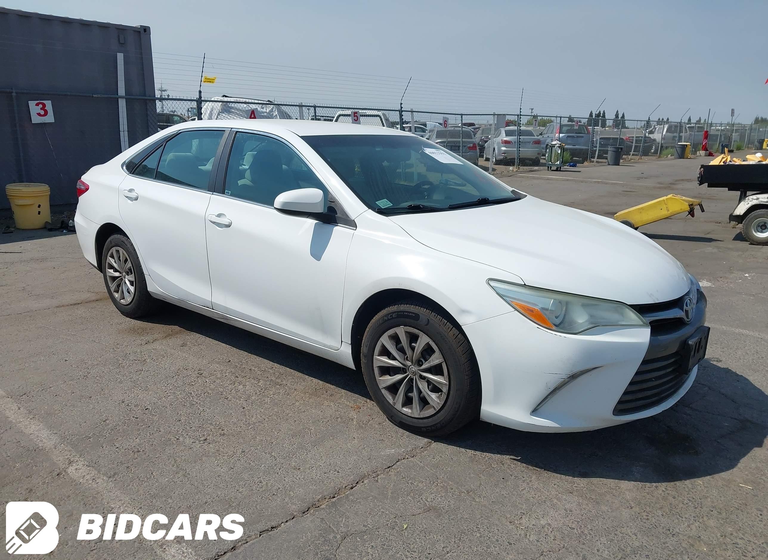 2017 Toyota Camry, LE