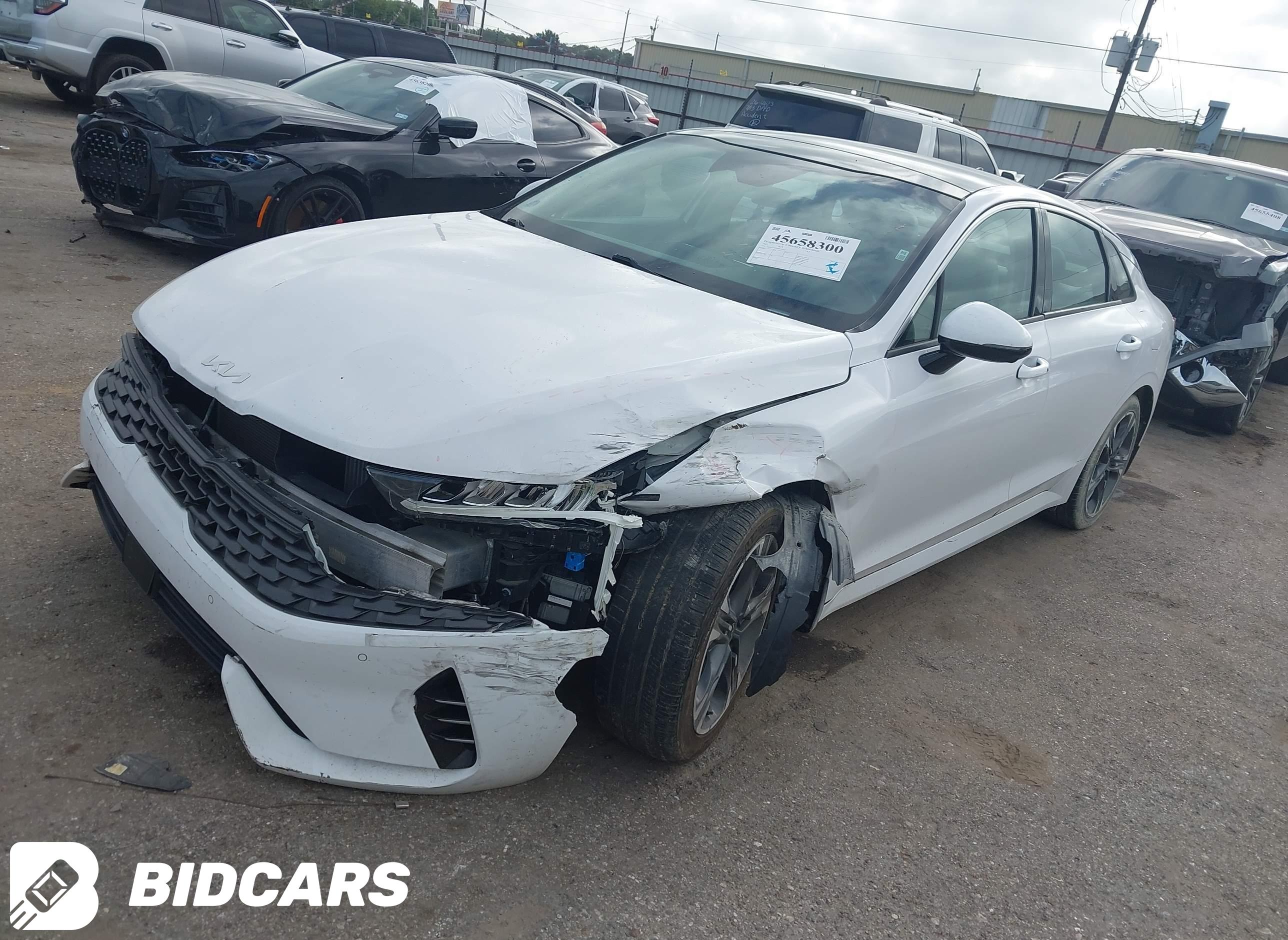 2022 KIA K5, EX