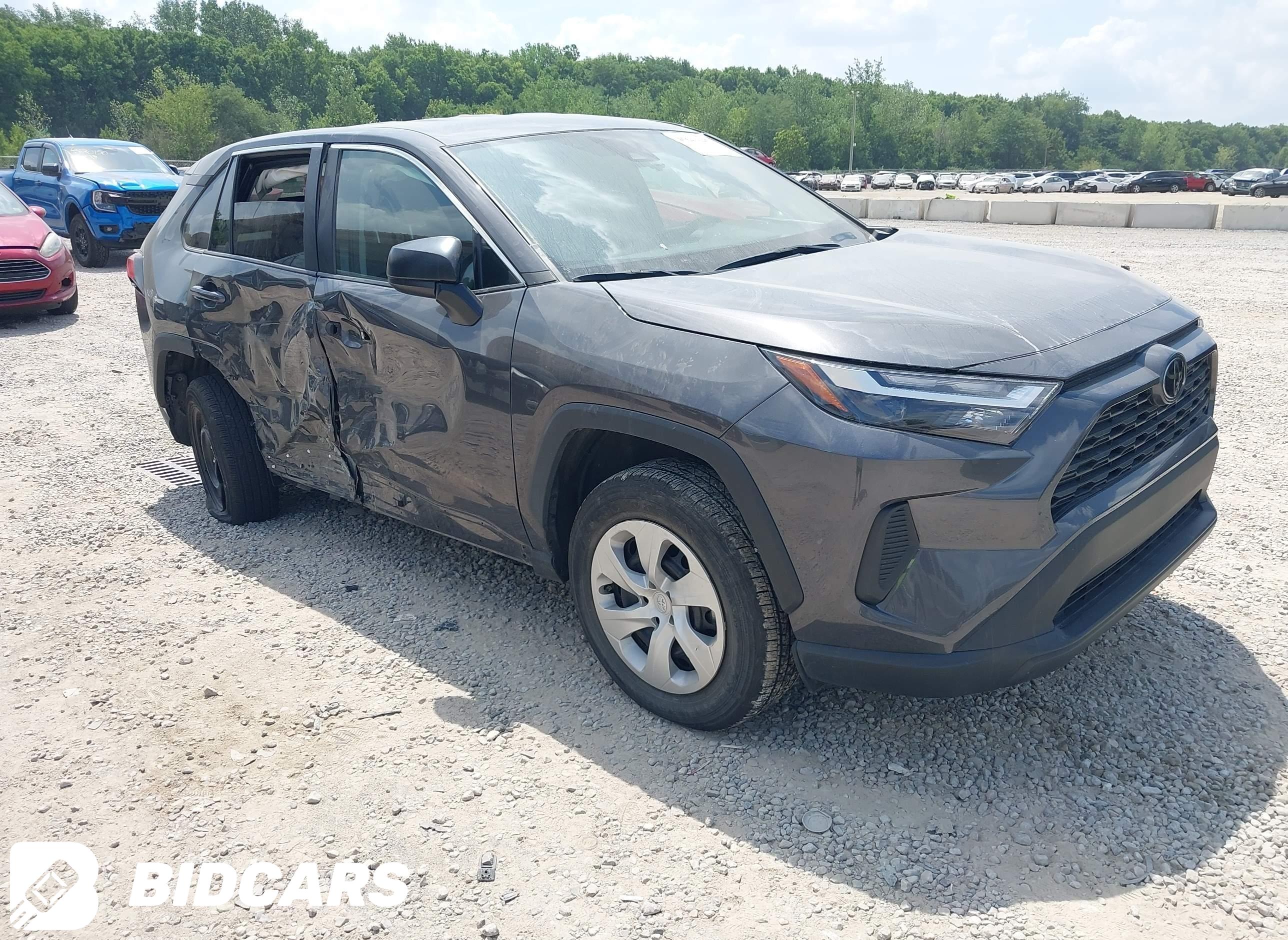 2024 Toyota RAV4, LE