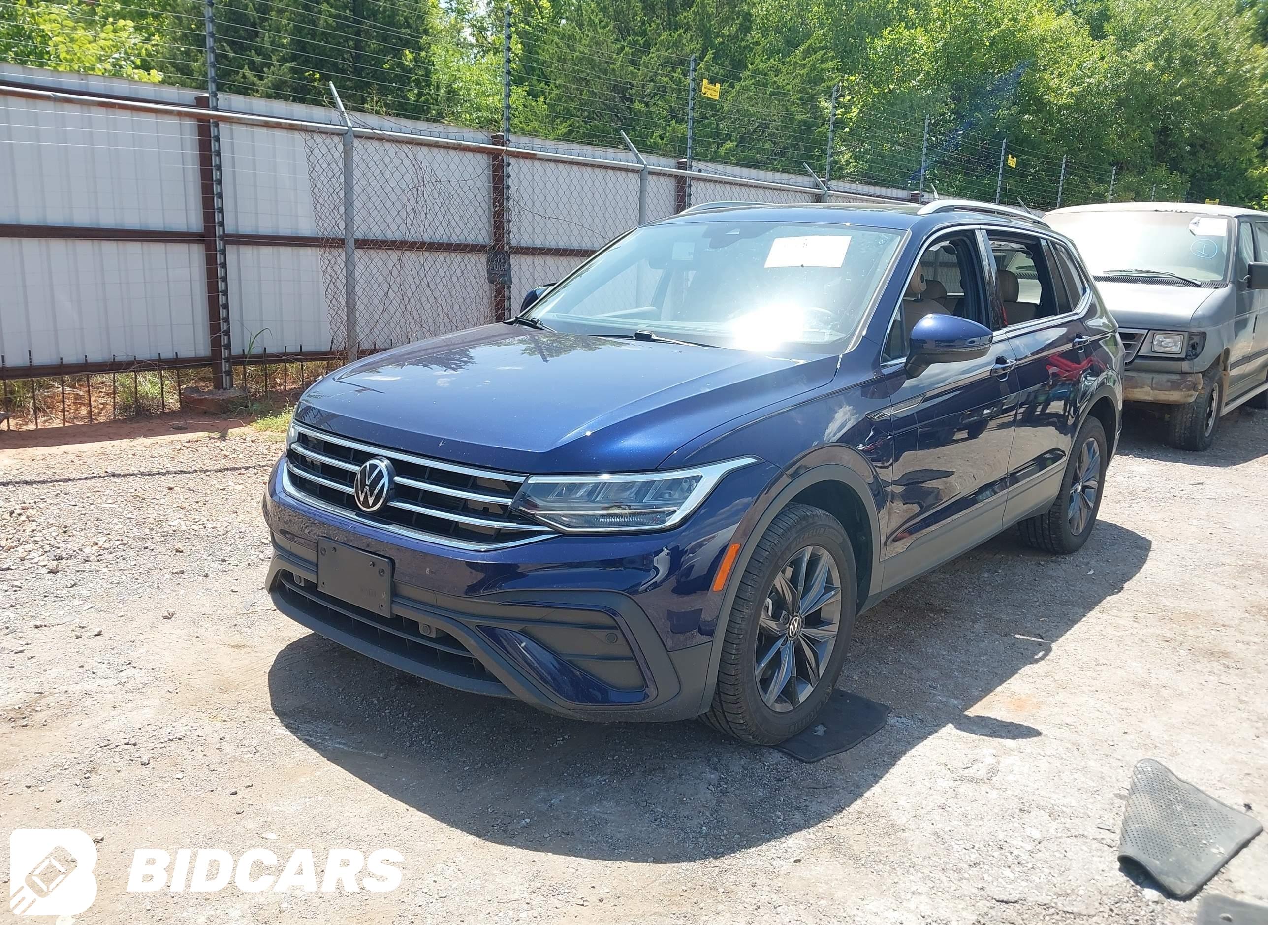 2022 Volkswagen Tiguan, 2.0T Se