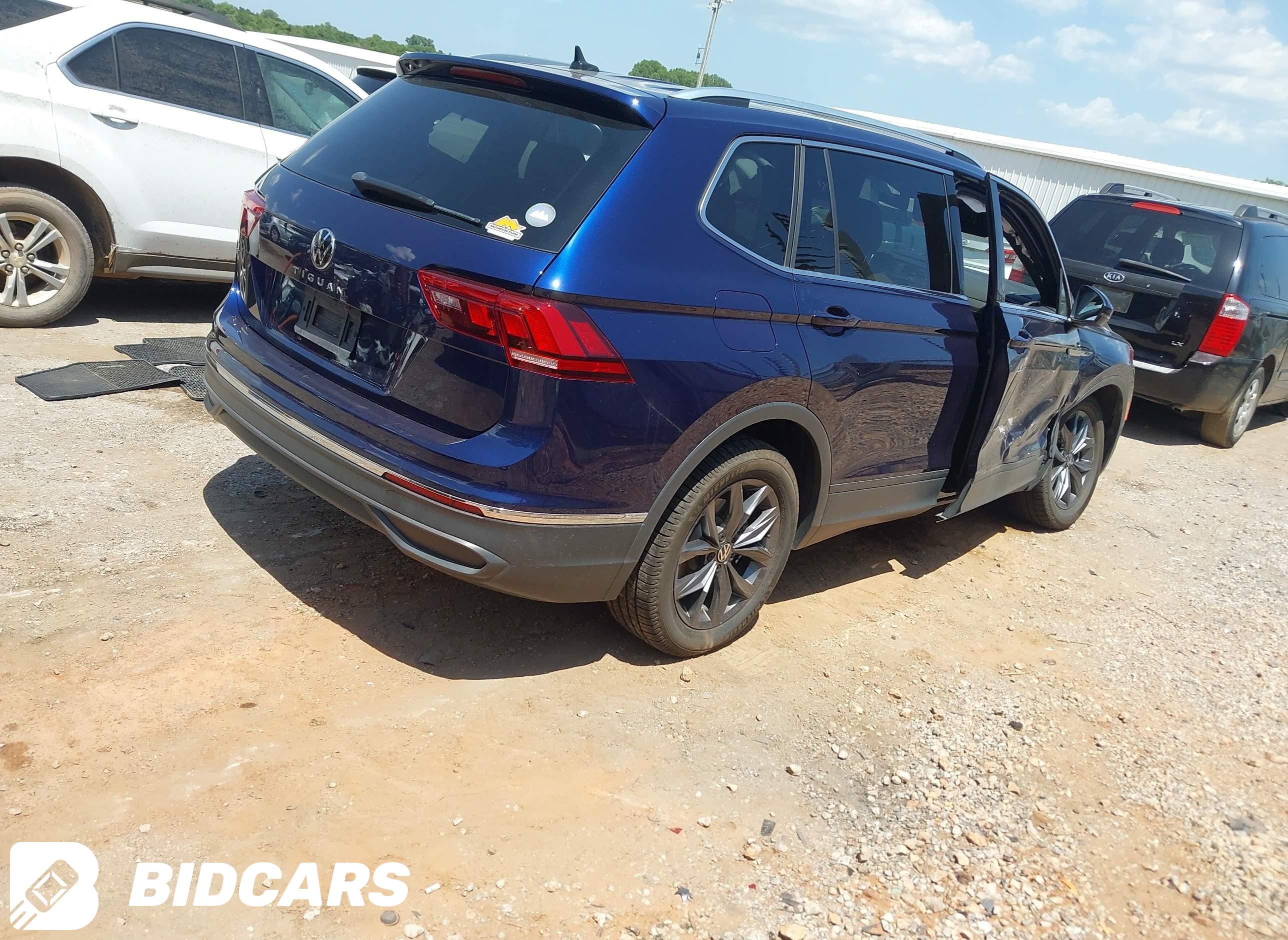 2022 Volkswagen Tiguan, 2.0T Se