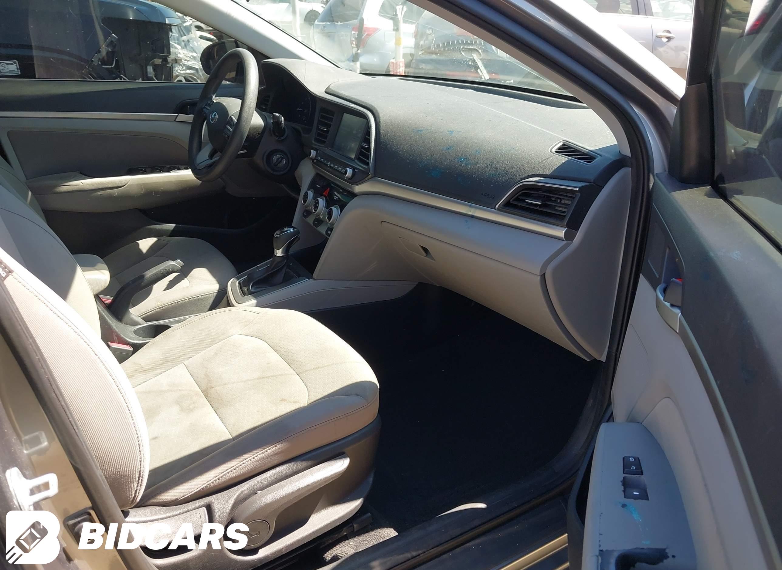 2019 Hyundai Elantra, Sel