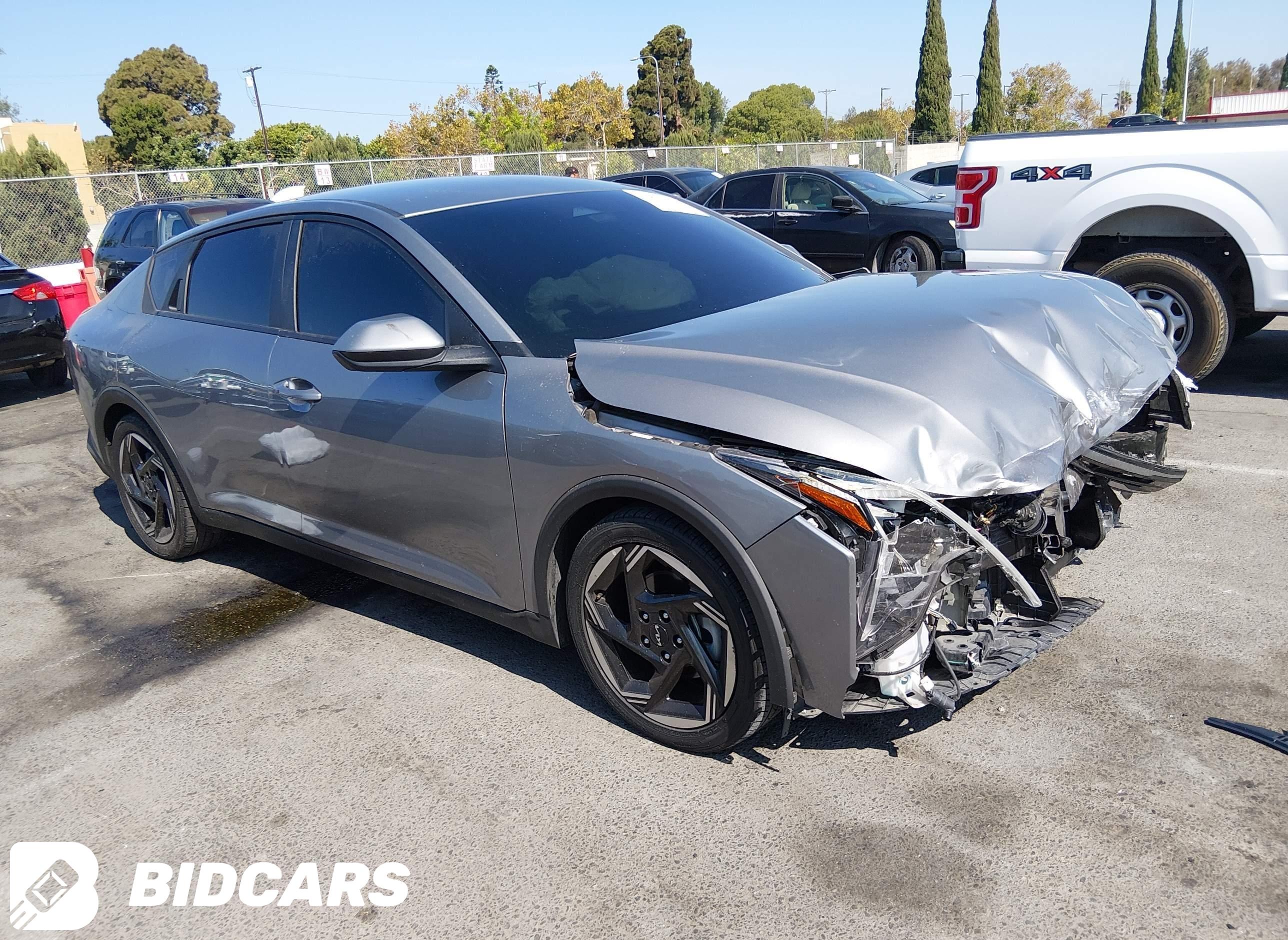 2025 KIA K4, EX