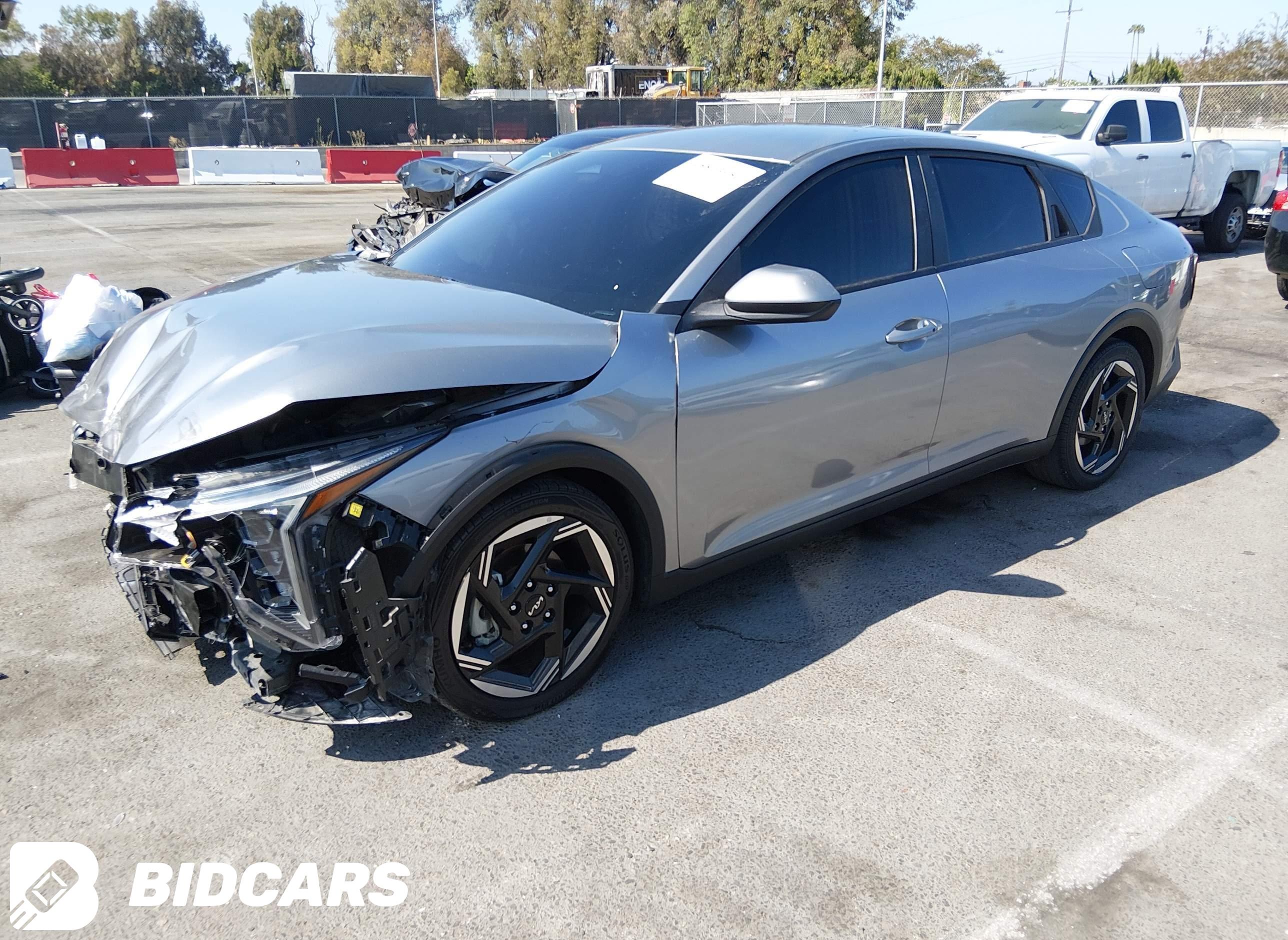 2025 KIA K4, EX