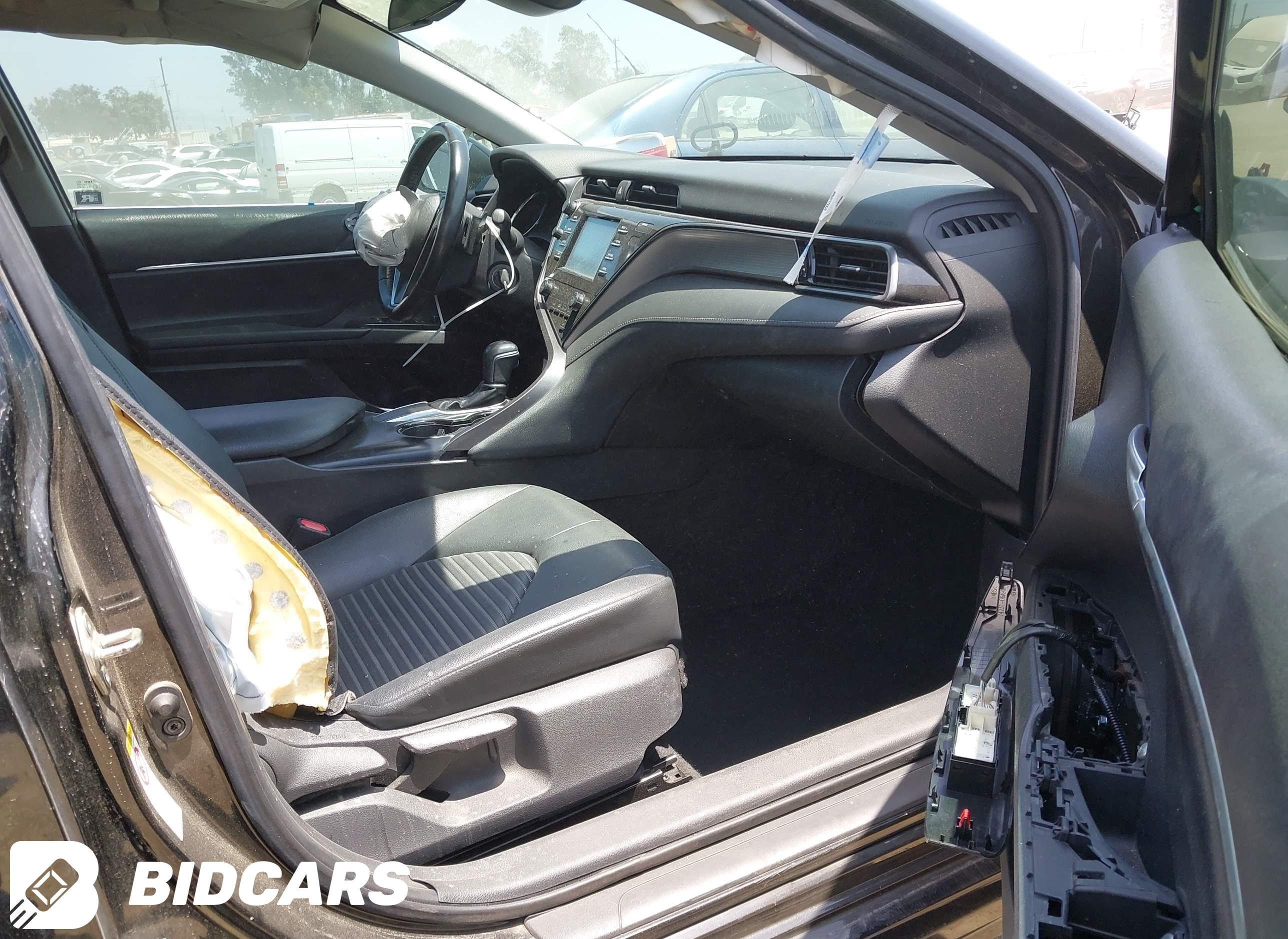 2019 Toyota Camry, SE