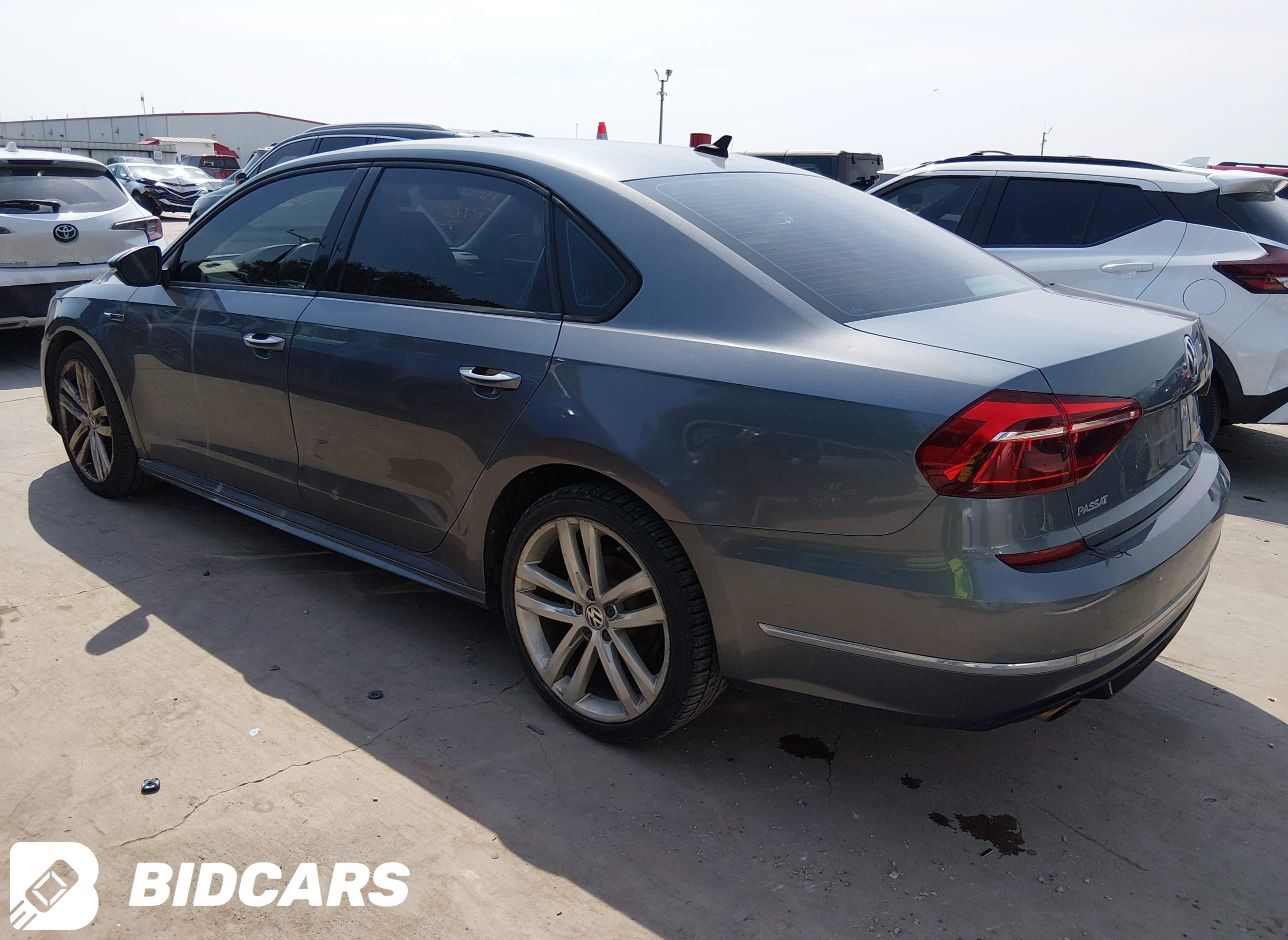 2018 Volkswagen Passat, 2.0T...