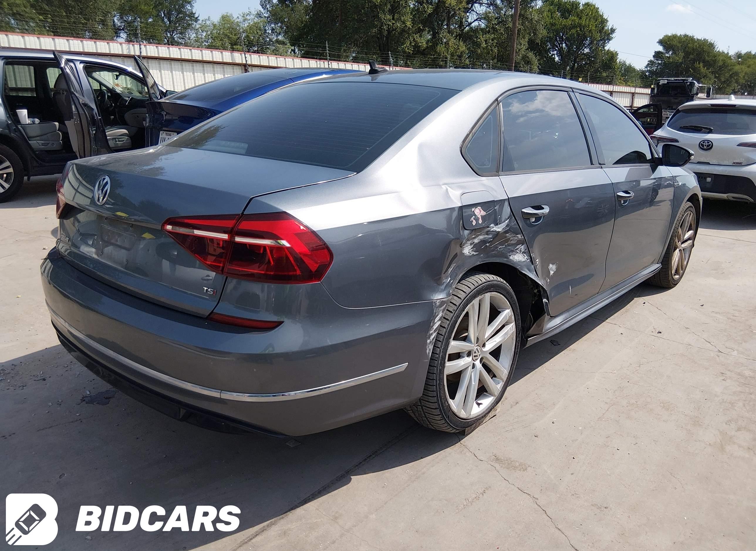 2018 Volkswagen Passat, 2.0T...