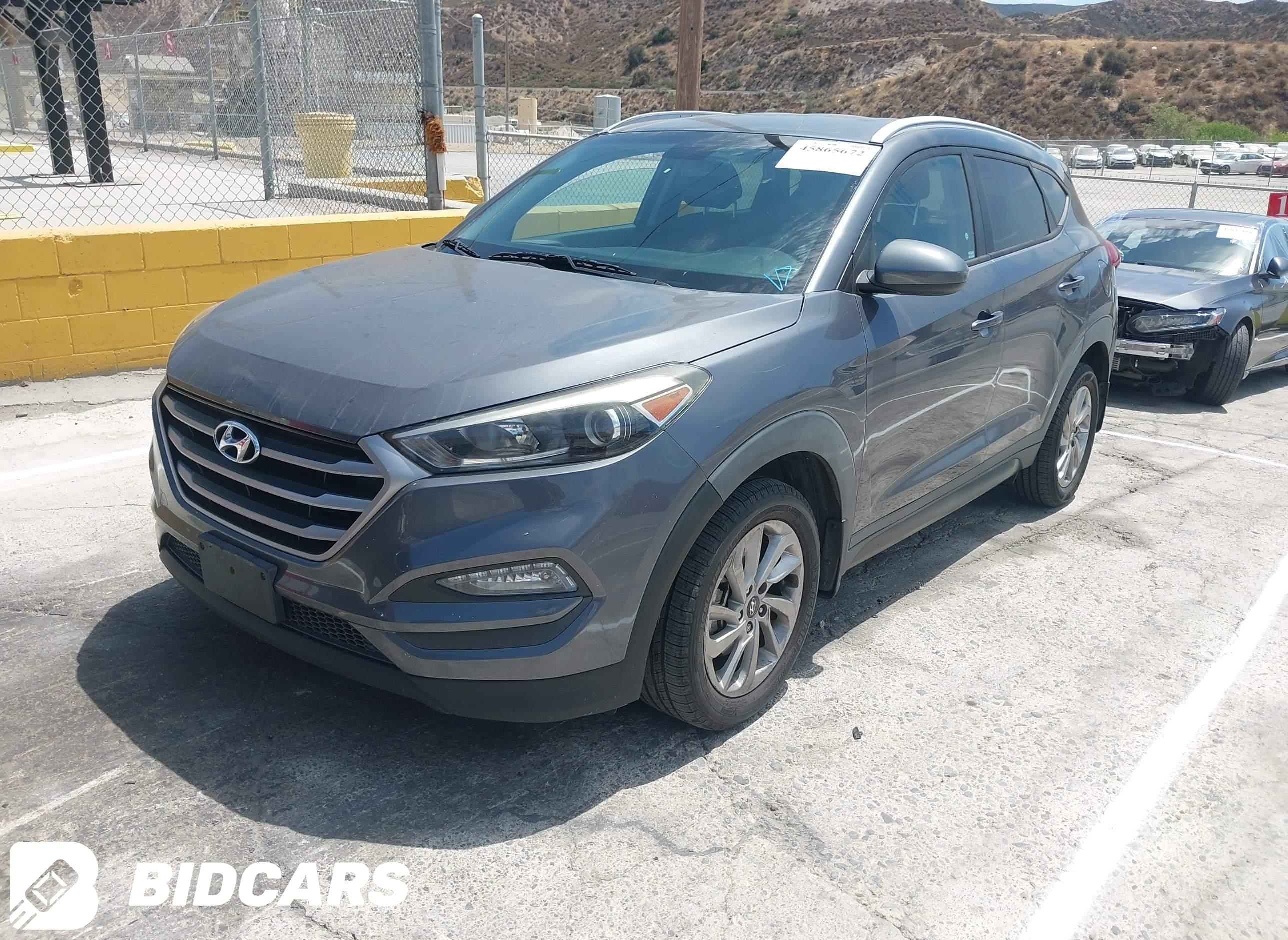 2016 Hyundai Tucson, SE