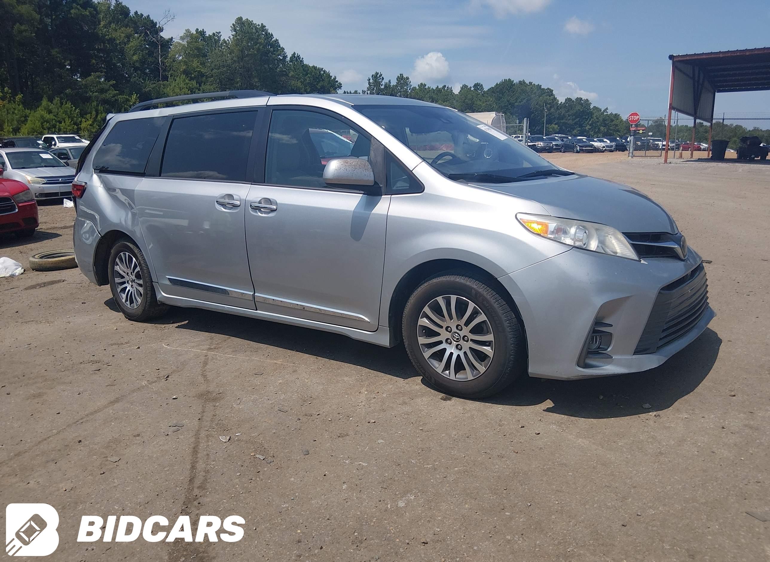 2019 Toyota Sienna, Xle 8 Pas...