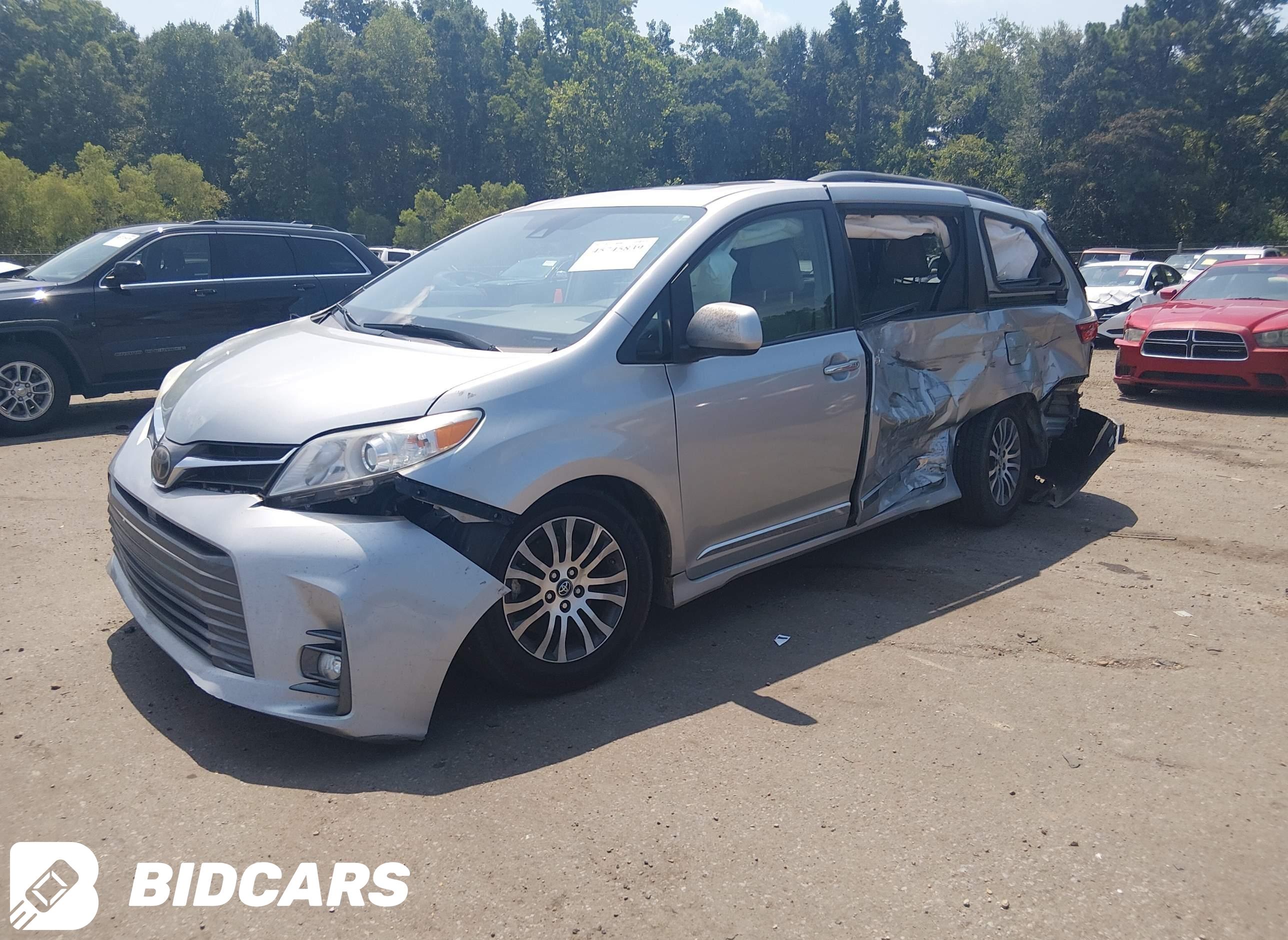 2019 Toyota Sienna, Xle 8 Pas...
