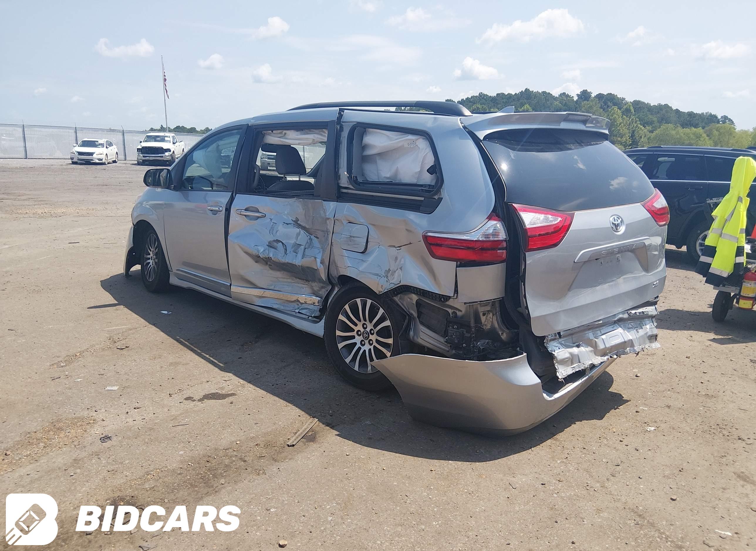 2019 Toyota Sienna, Xle 8 Pas...