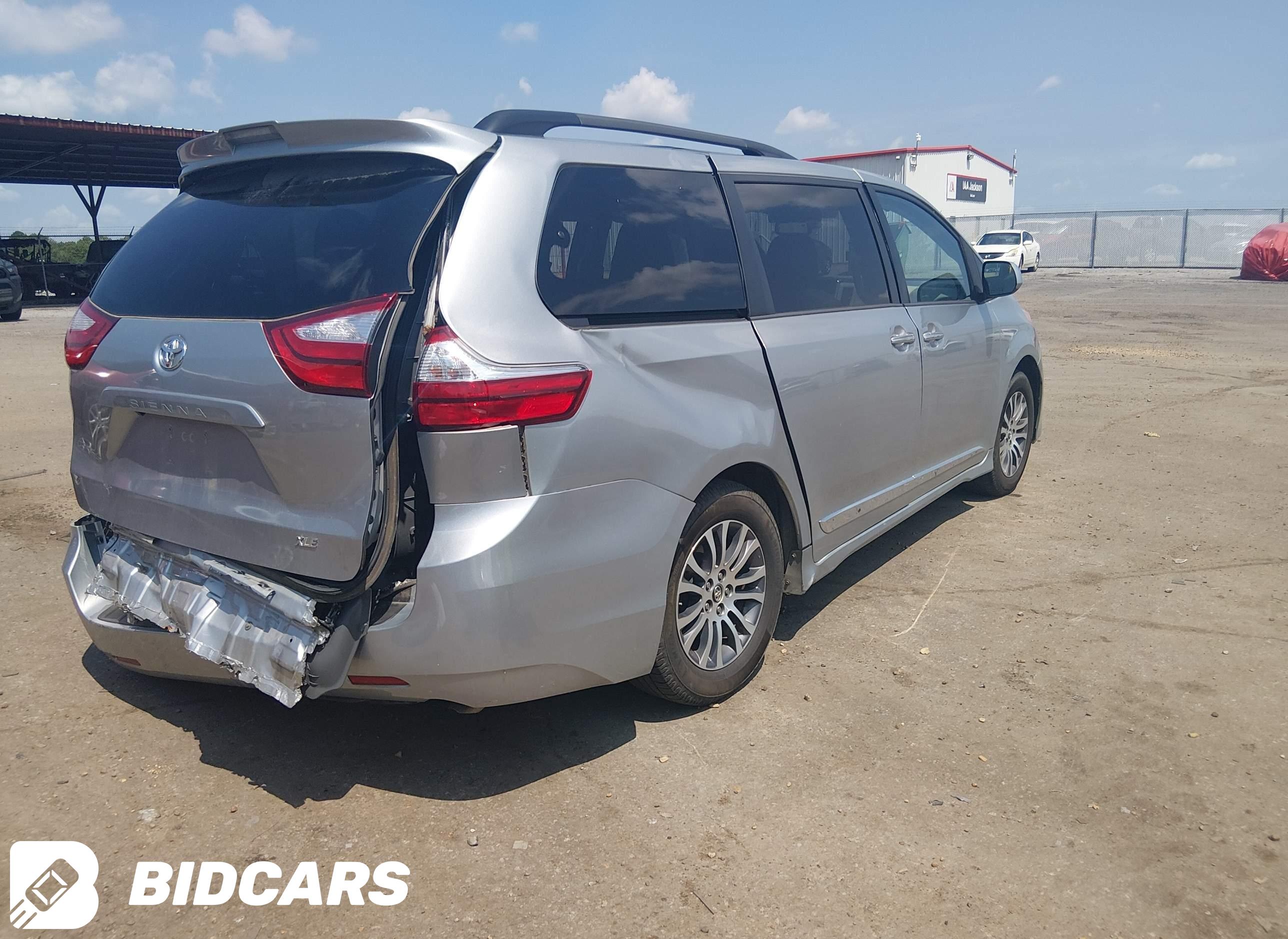 2019 Toyota Sienna, Xle 8 Pas...