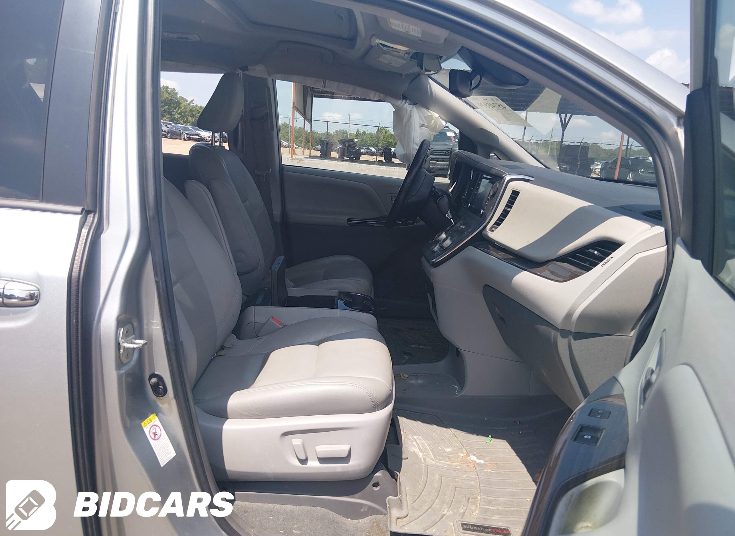2019 Toyota Sienna, Xle 8 Pas...