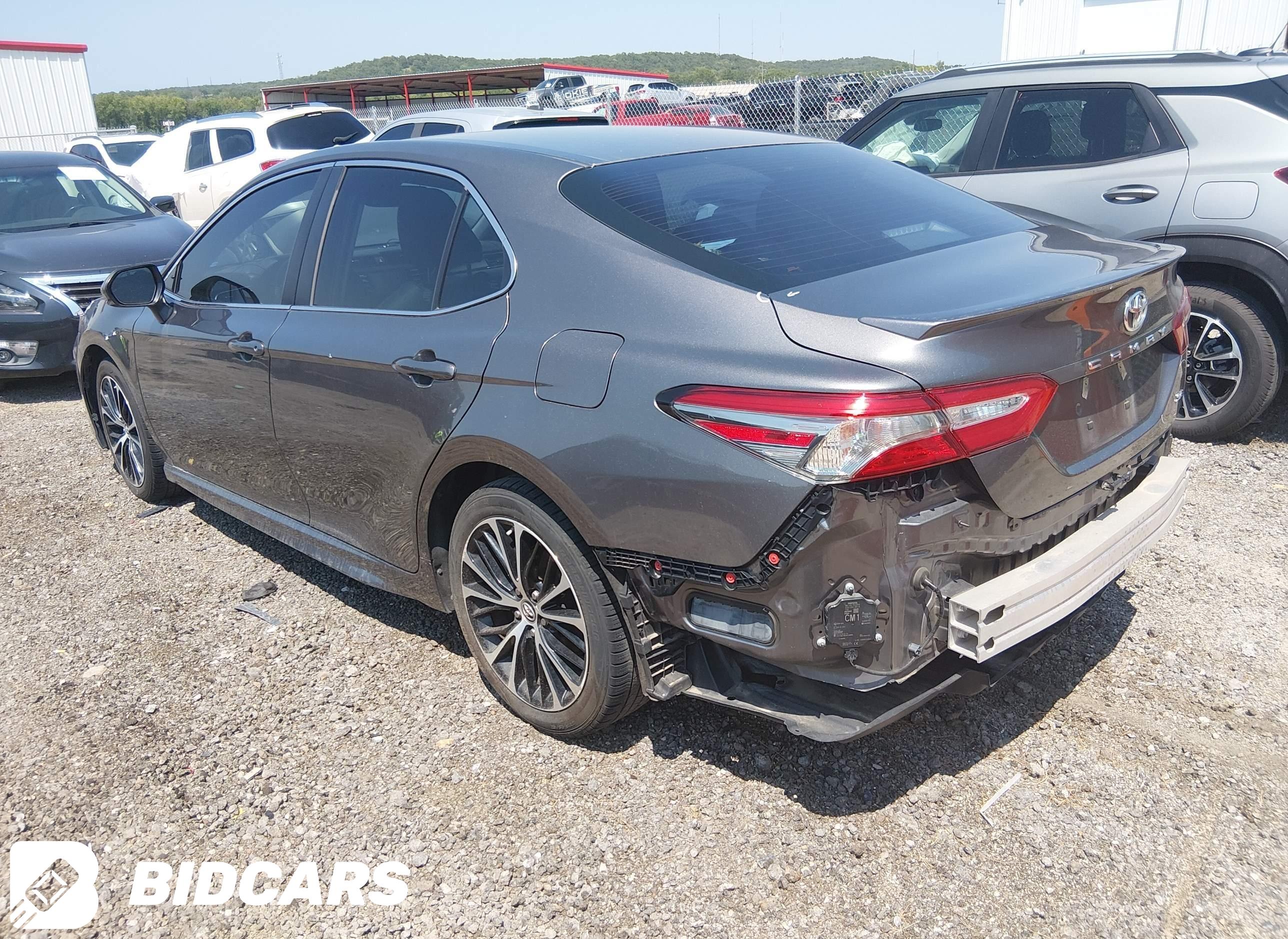 2018 Toyota Camry, SE