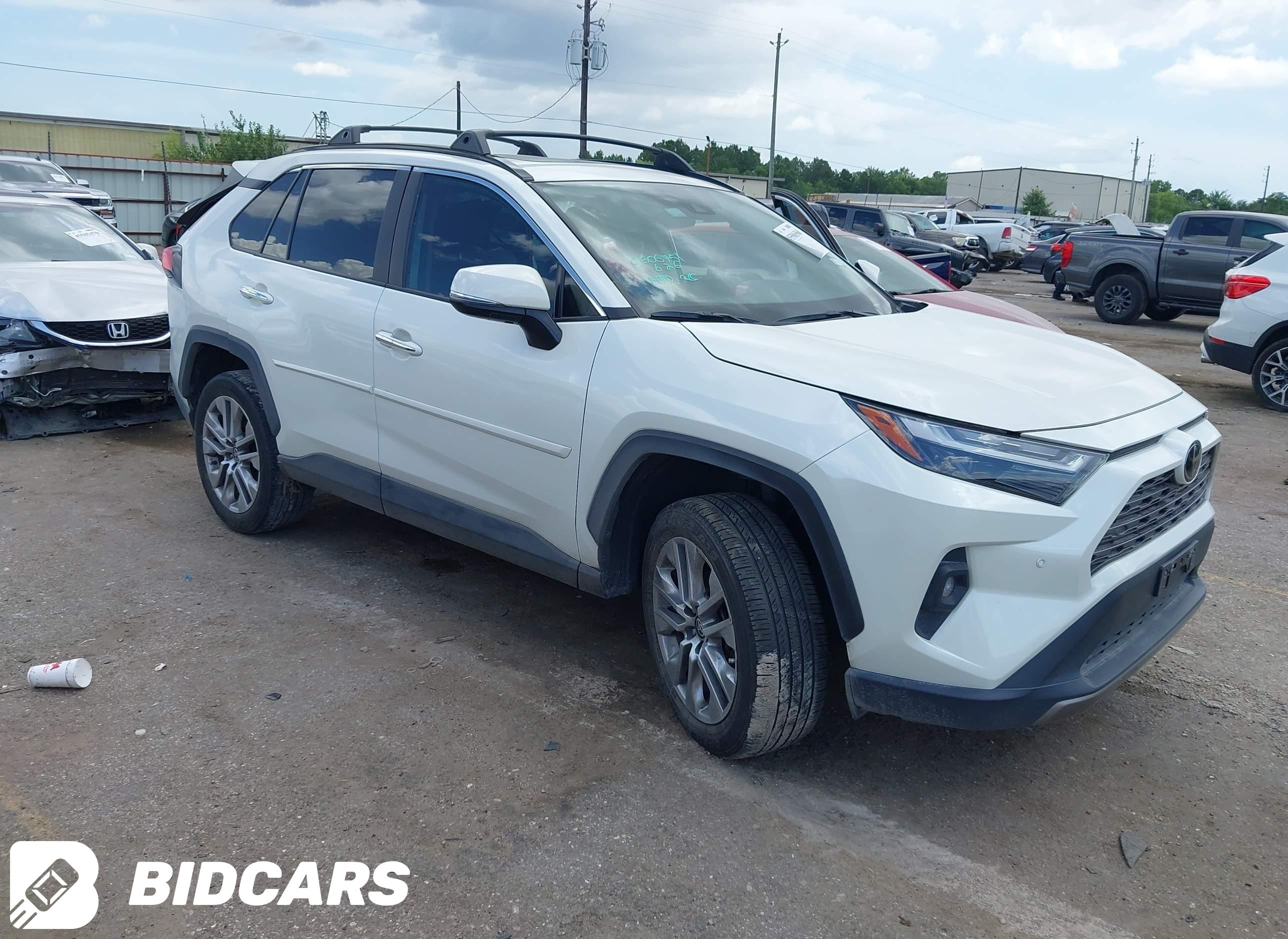 2022 Toyota RAV4, Limited