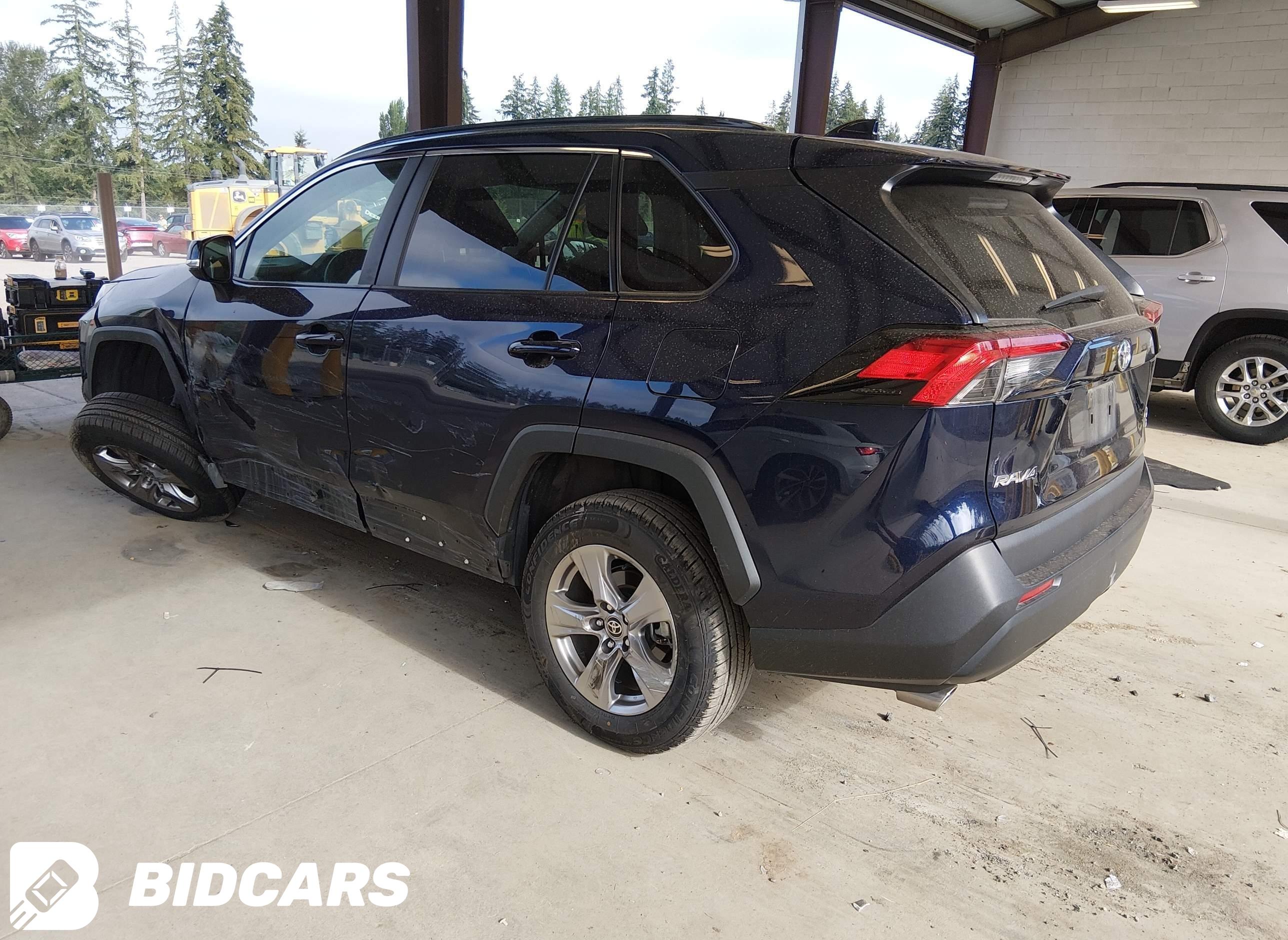 2023 Toyota RAV4, Xle
