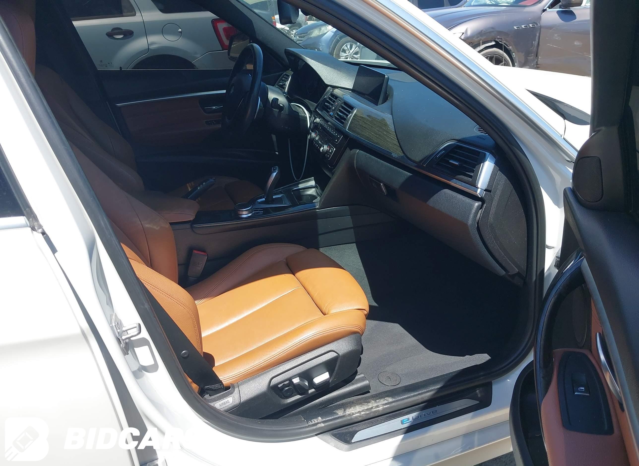 2017 BMW 3 Series, 330E Iperf...