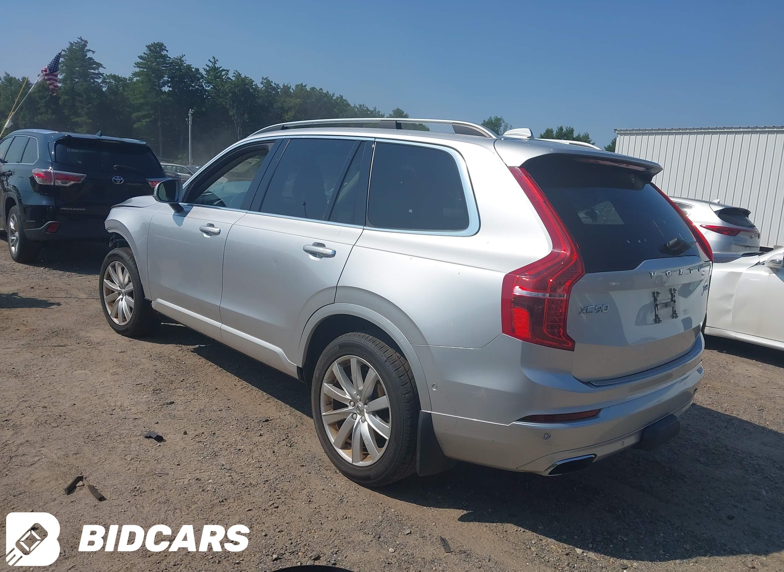 2016 Volvo XC90, T6 Momentum