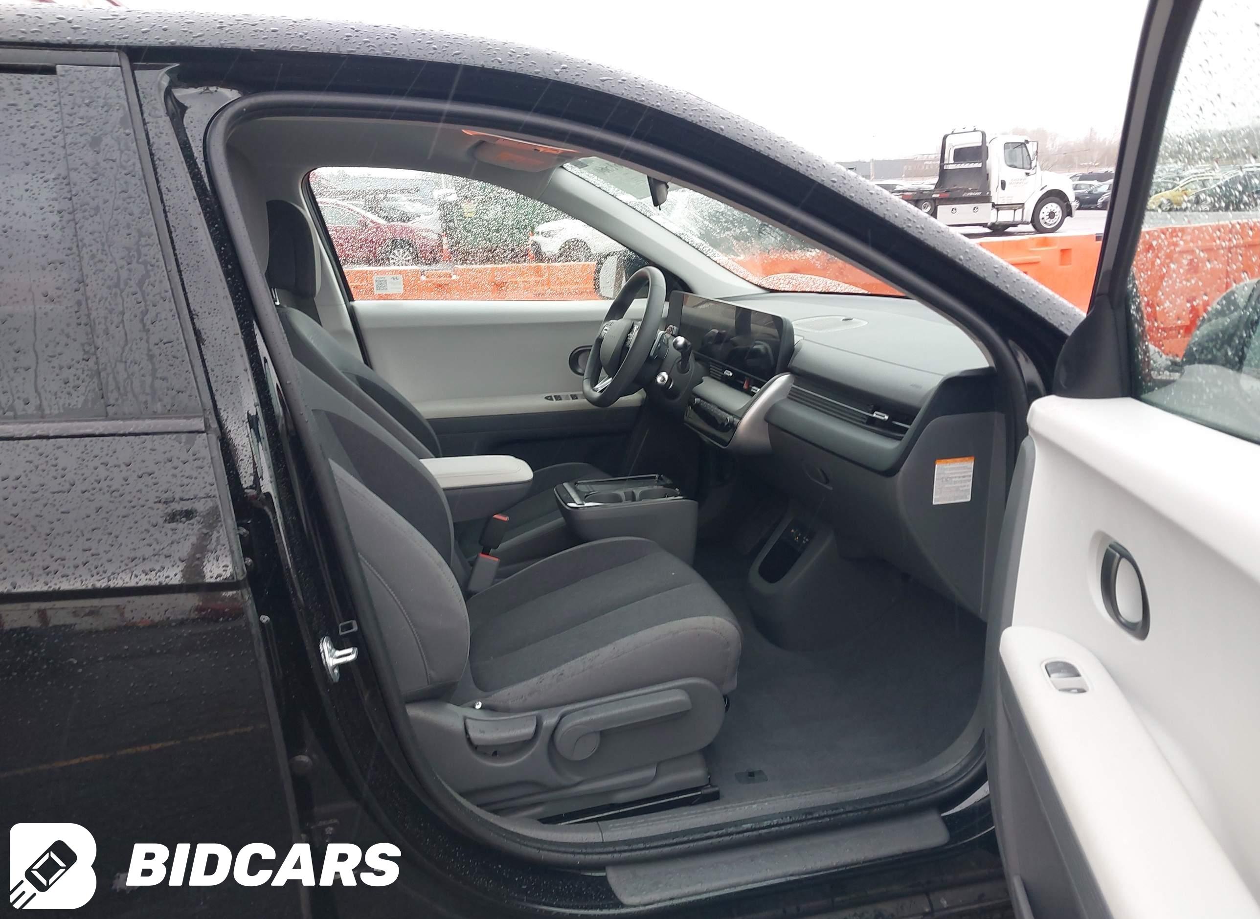 2025 Hyundai Ioniq 5, Se Stan...