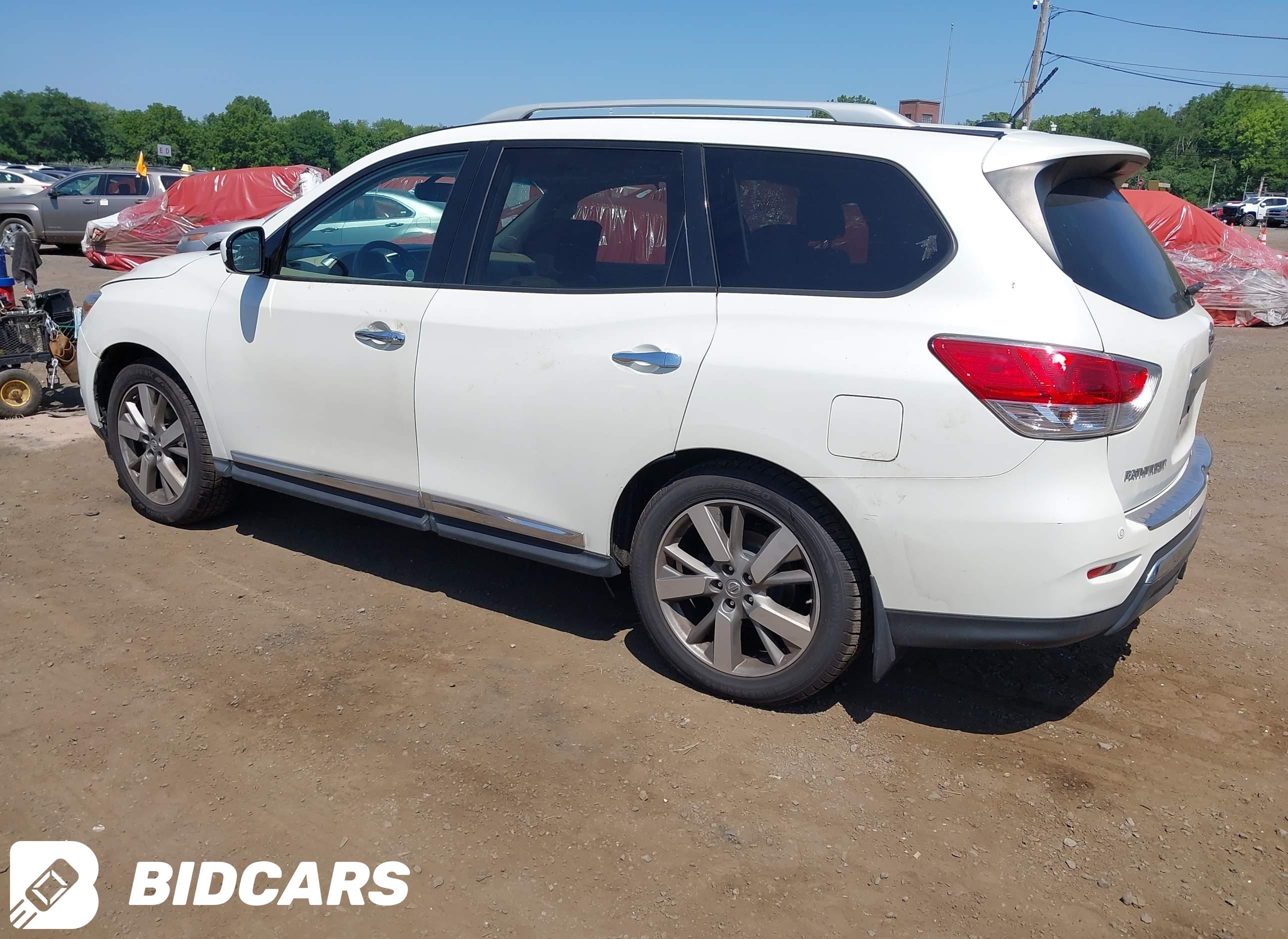 2016 Nissan Pathfinder, Platinum