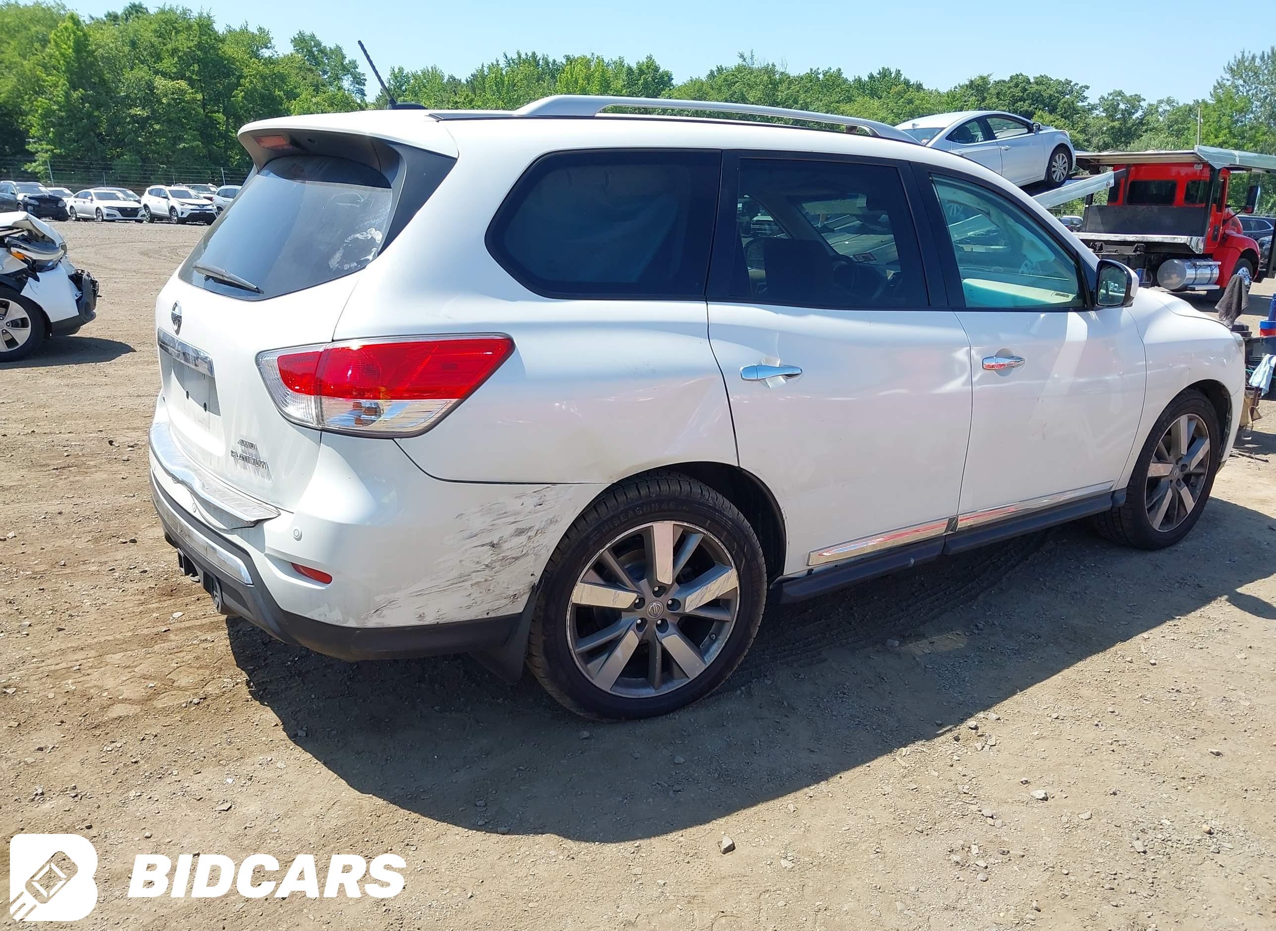 2016 Nissan Pathfinder, Platinum