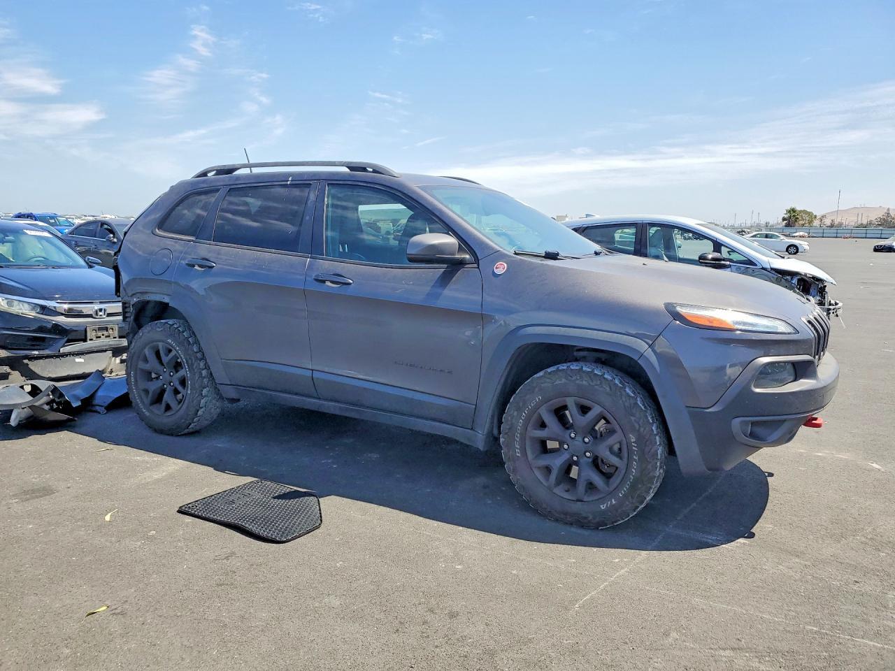 2018 Jeep Cherokee, Trailhawk