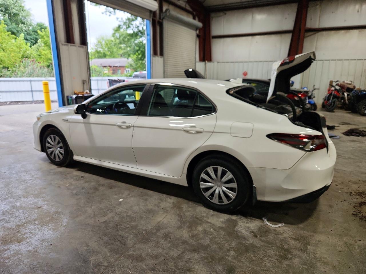 2021 Toyota Camry, LE