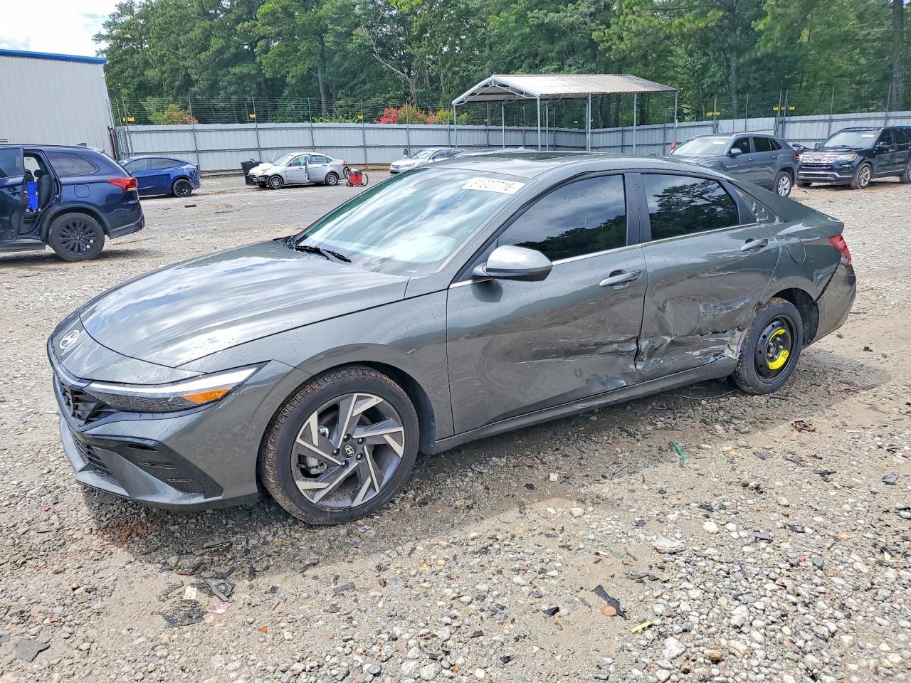 2025 Hyundai Elantra, Sel
