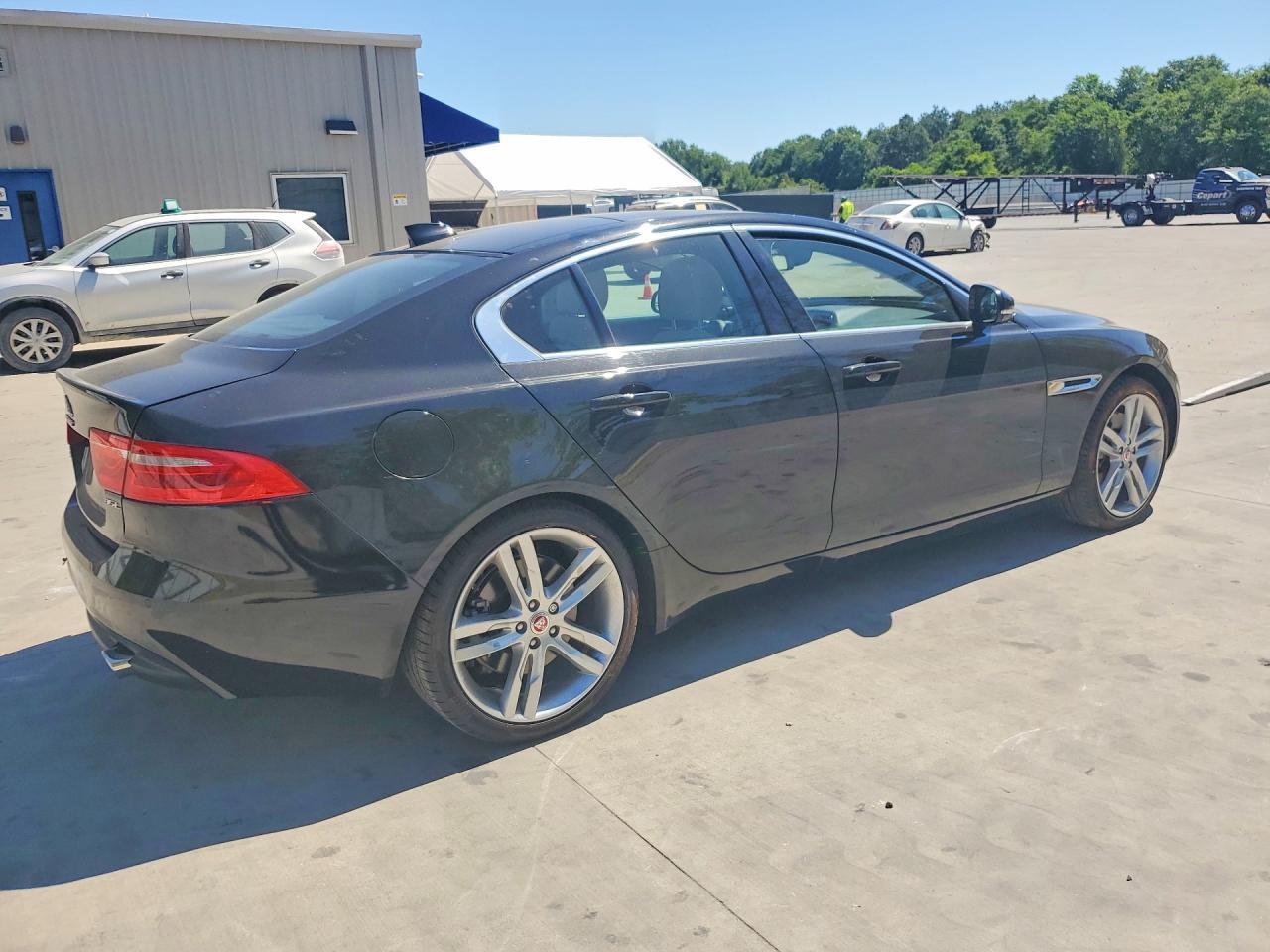 2018 Jaguar XE, Prestige