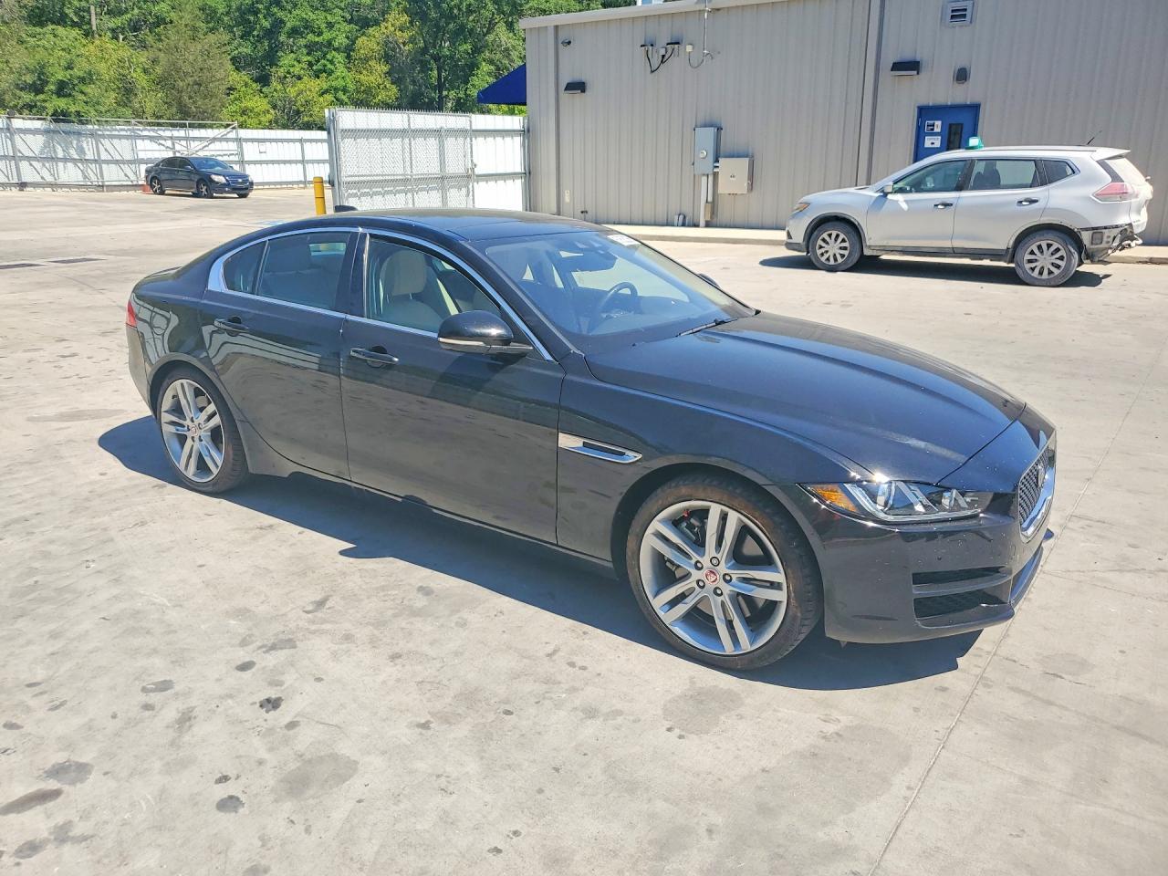 2018 Jaguar XE, Prestige