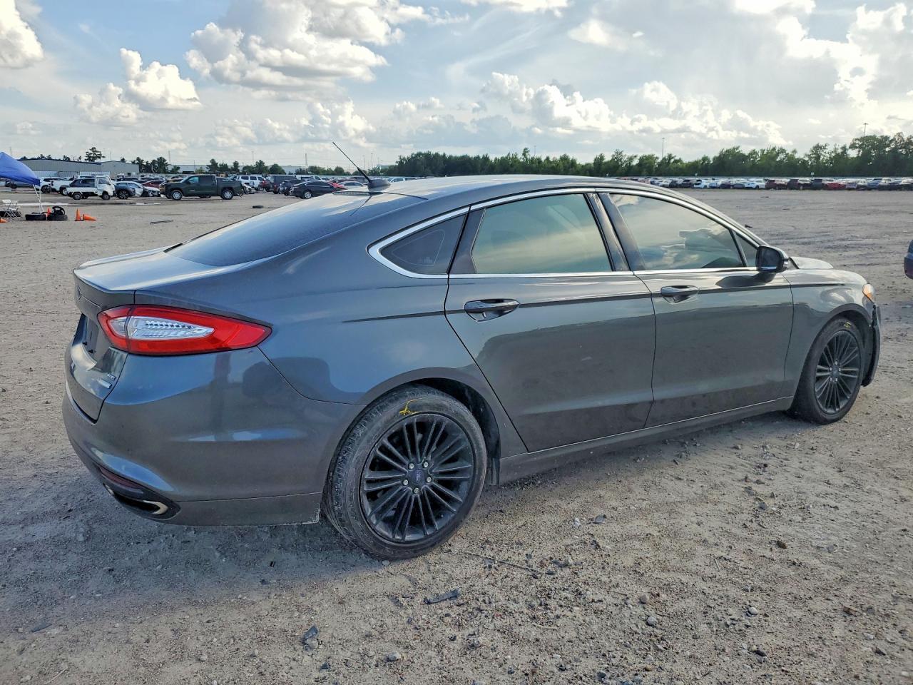 2016 Ford Fusion, SE