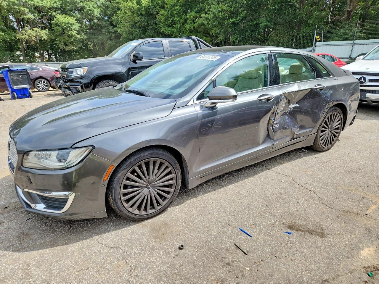 2017 Lincoln MKZ, Reserve