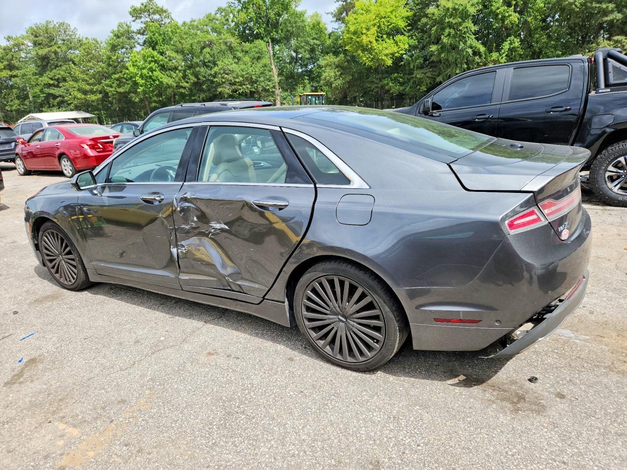 2017 Lincoln MKZ, Reserve