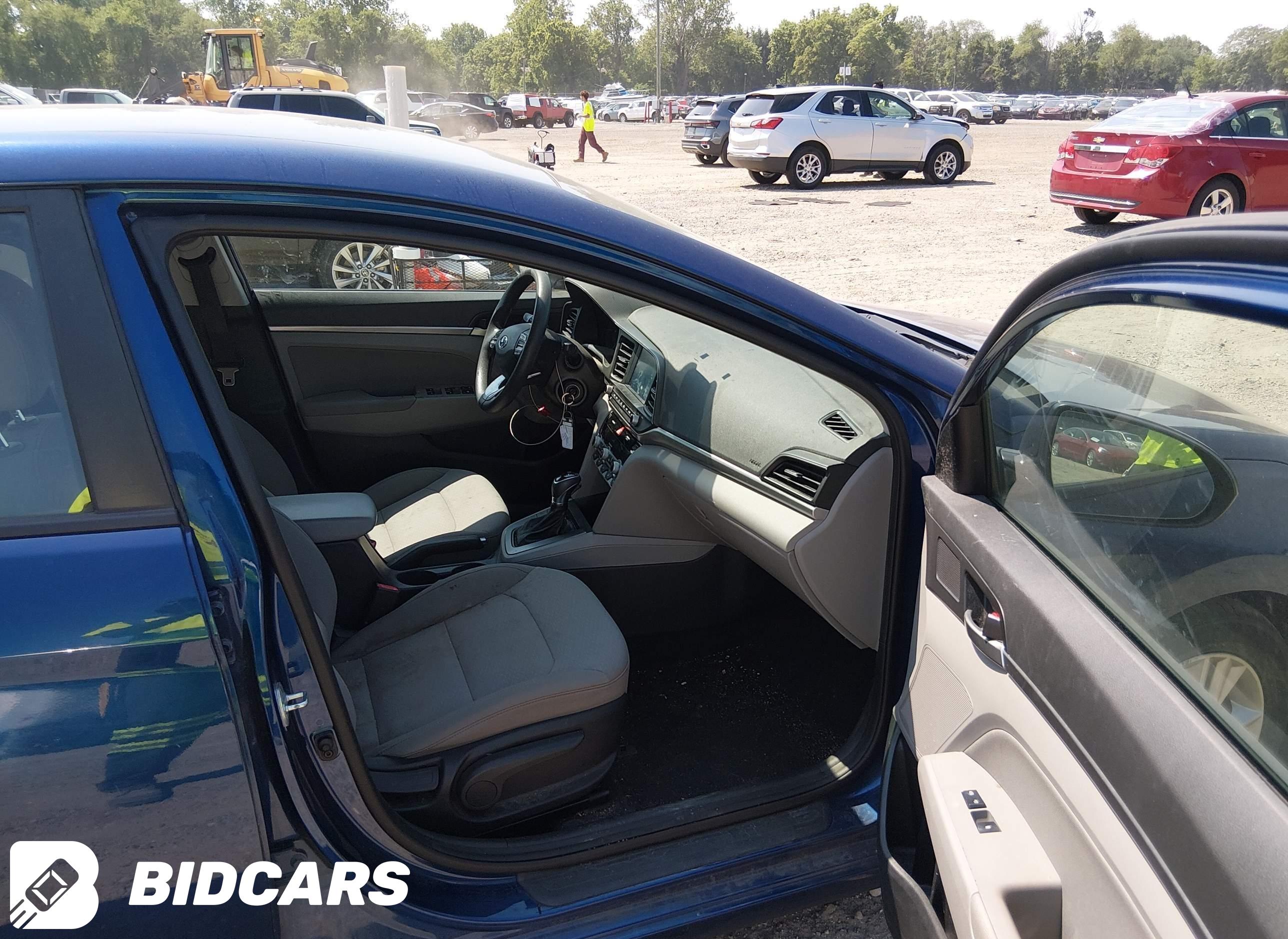 2020 Hyundai Elantra, Sel
