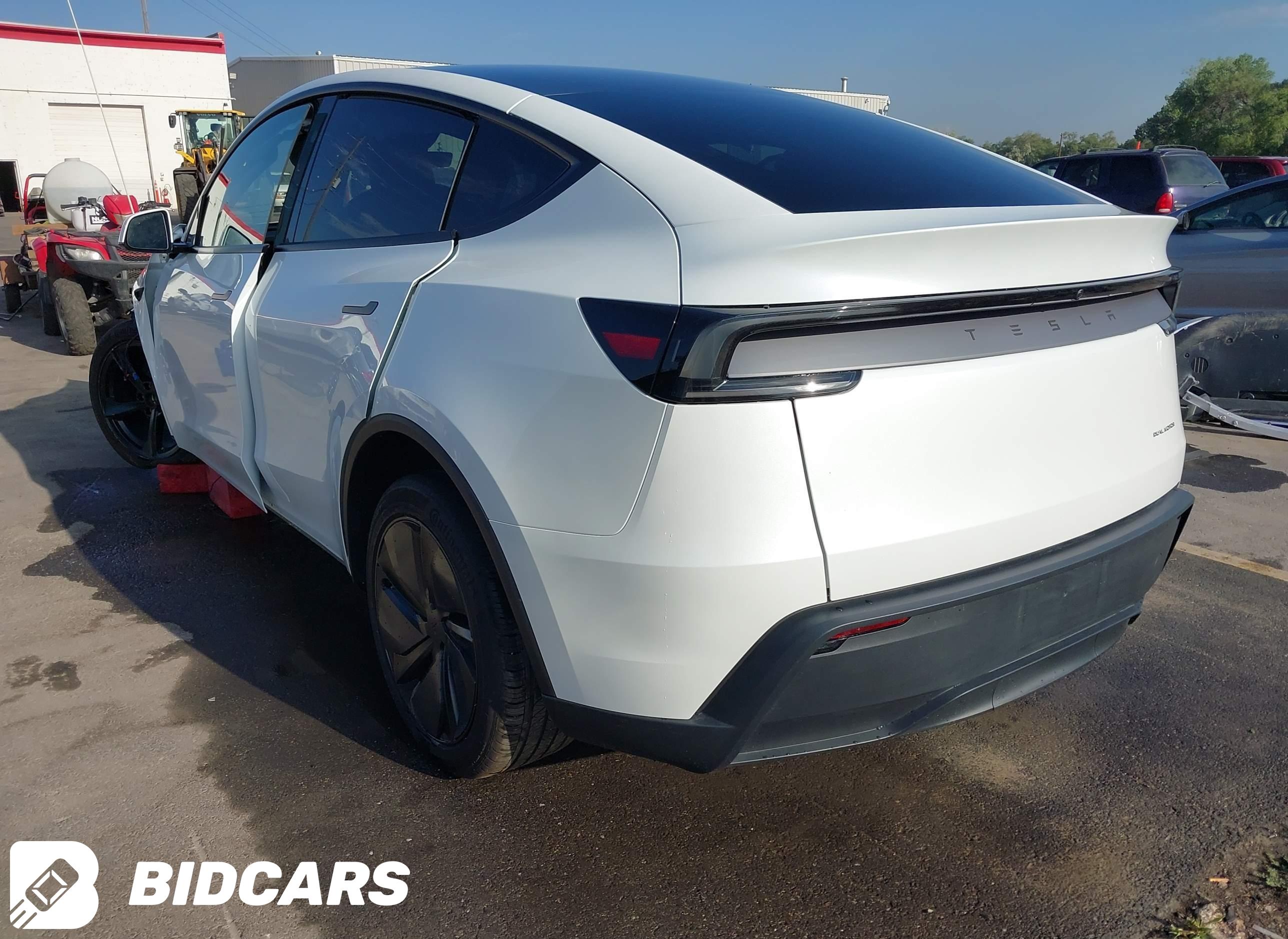 2026 Tesla Model Y, All-Wheel...