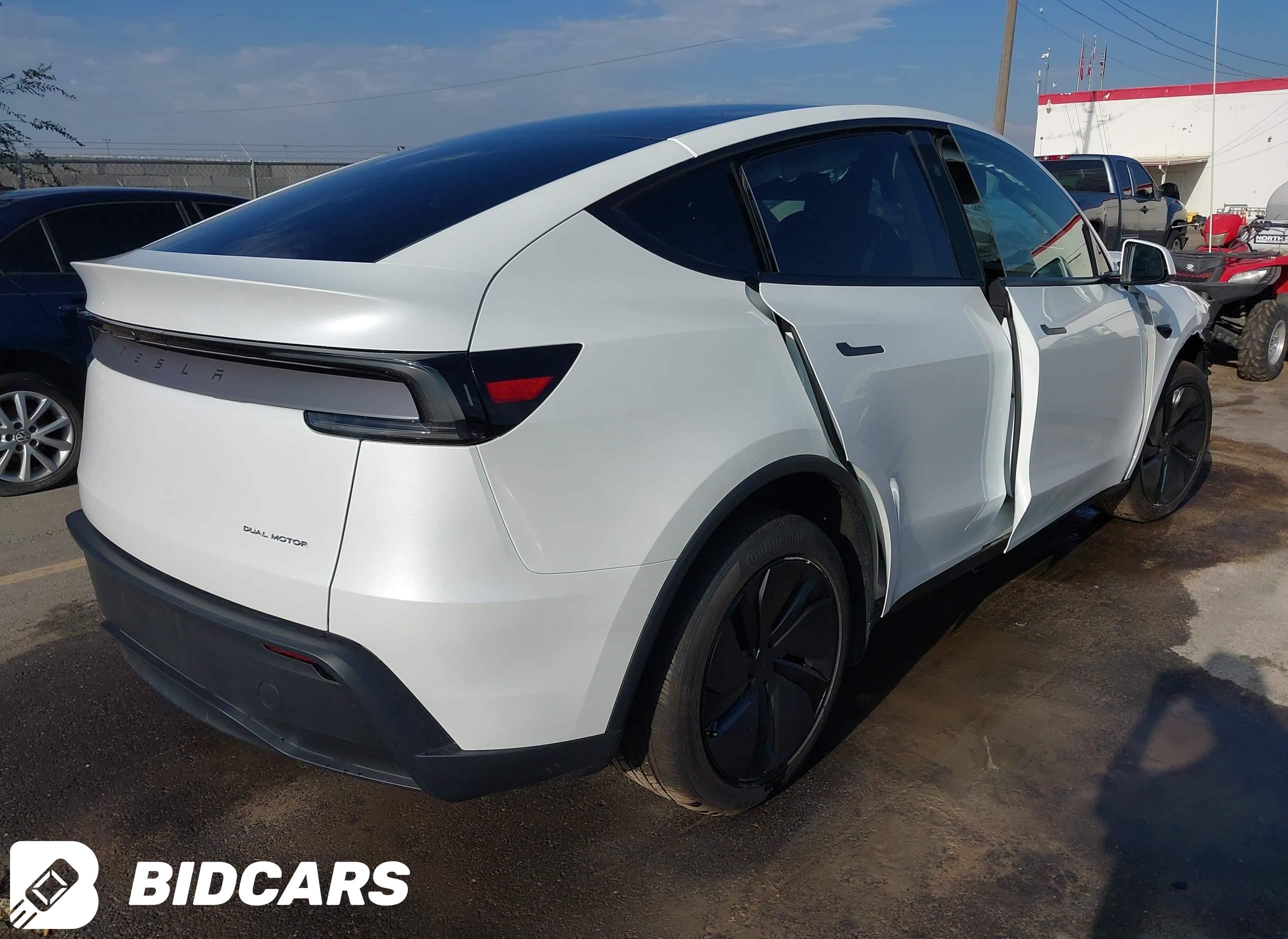 2026 Tesla Model Y, All-Wheel...